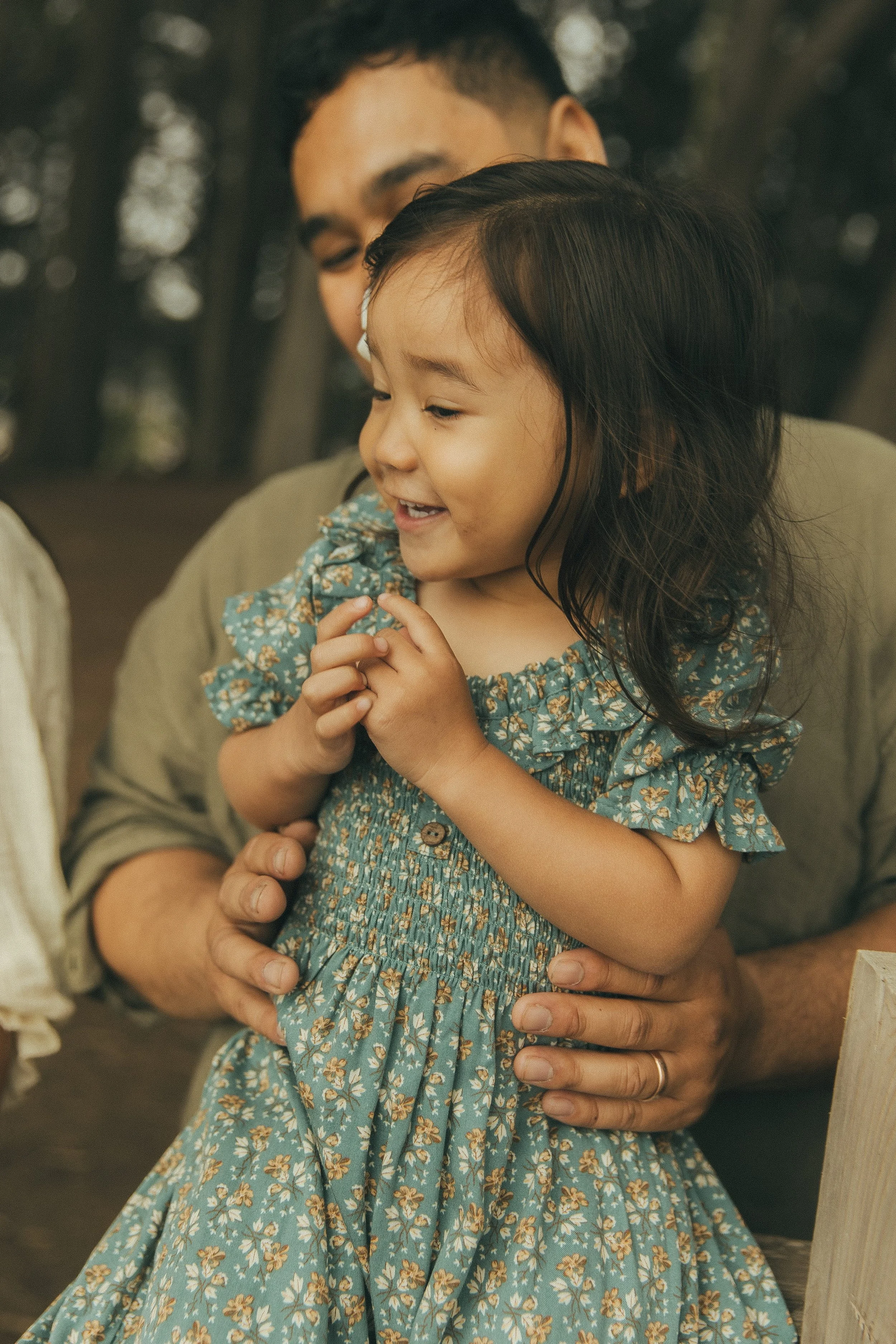 Oahu father and daughter outdoor portrait