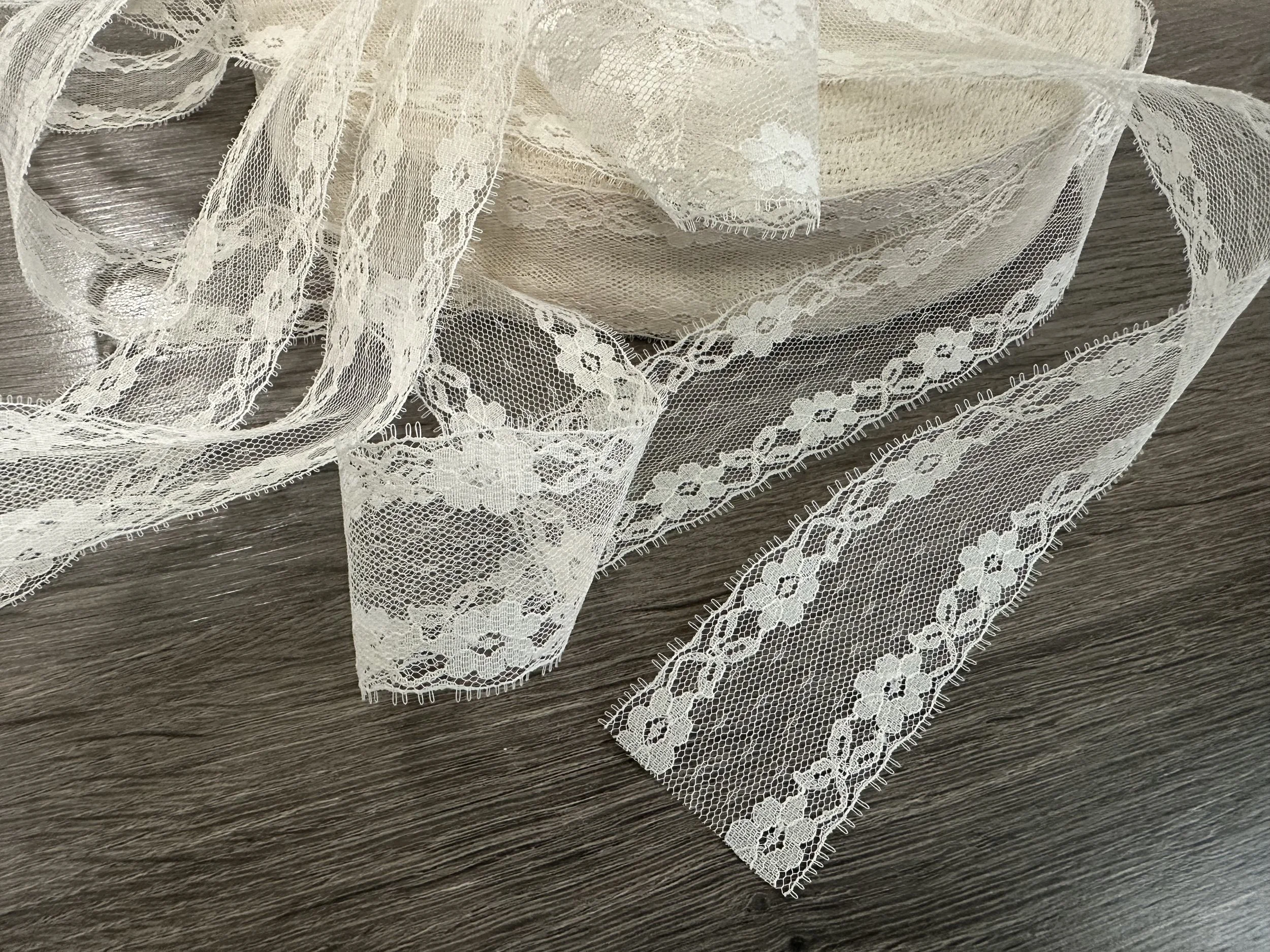 Vintage Ivory Lace Trim