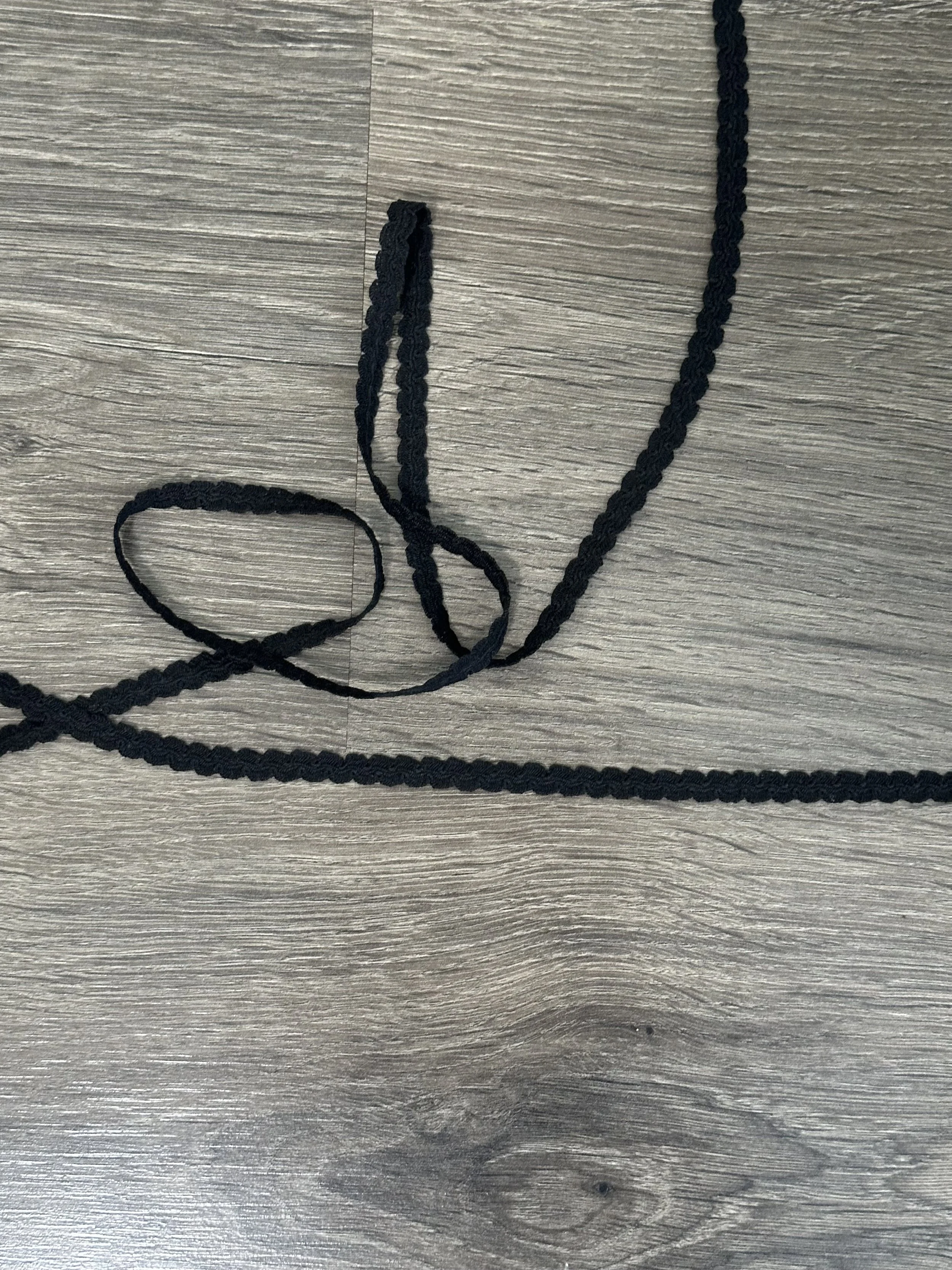 Vintage Black Soft Rick Rack Trim