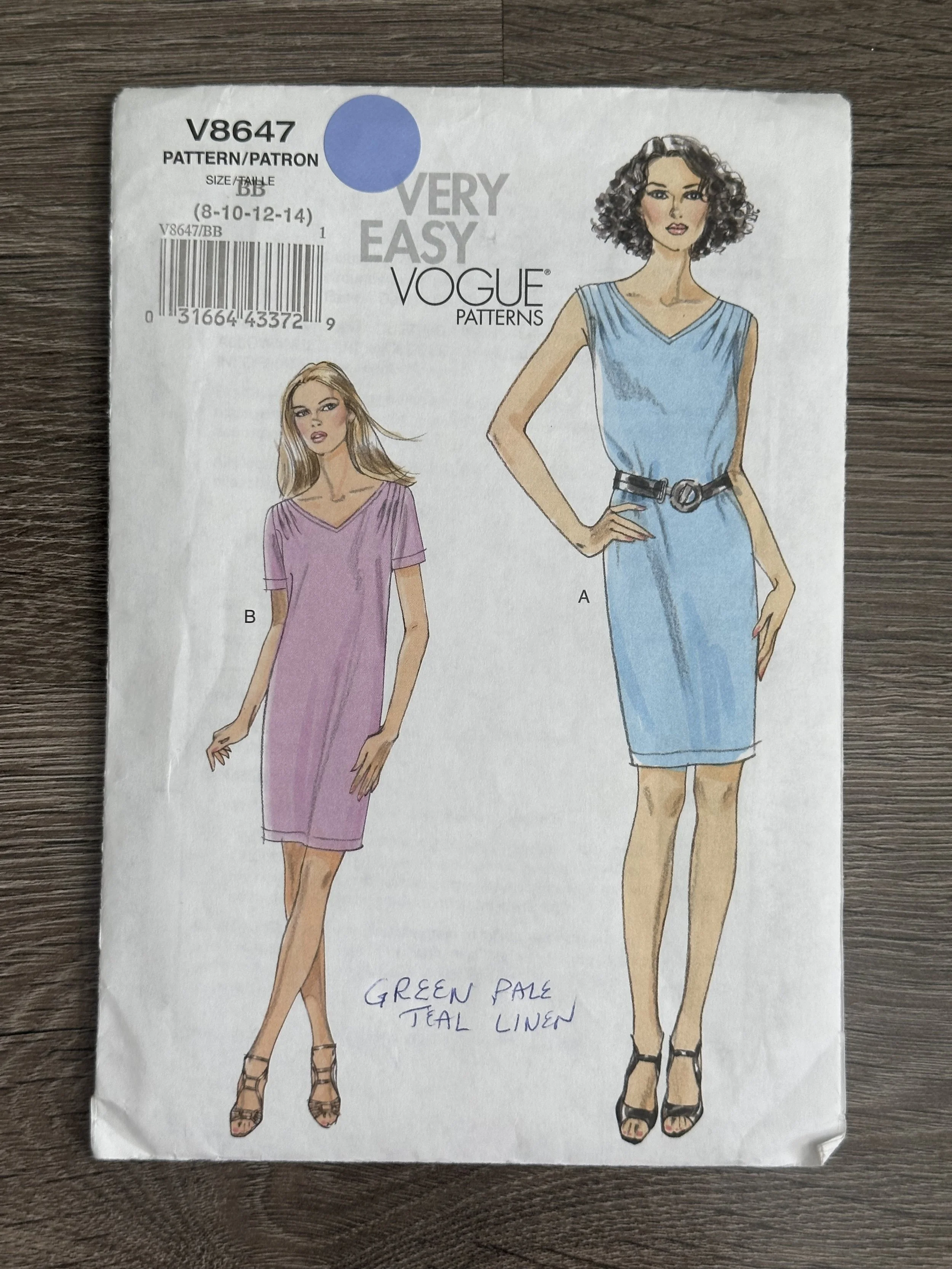 Vogue 8647 Womens Dress