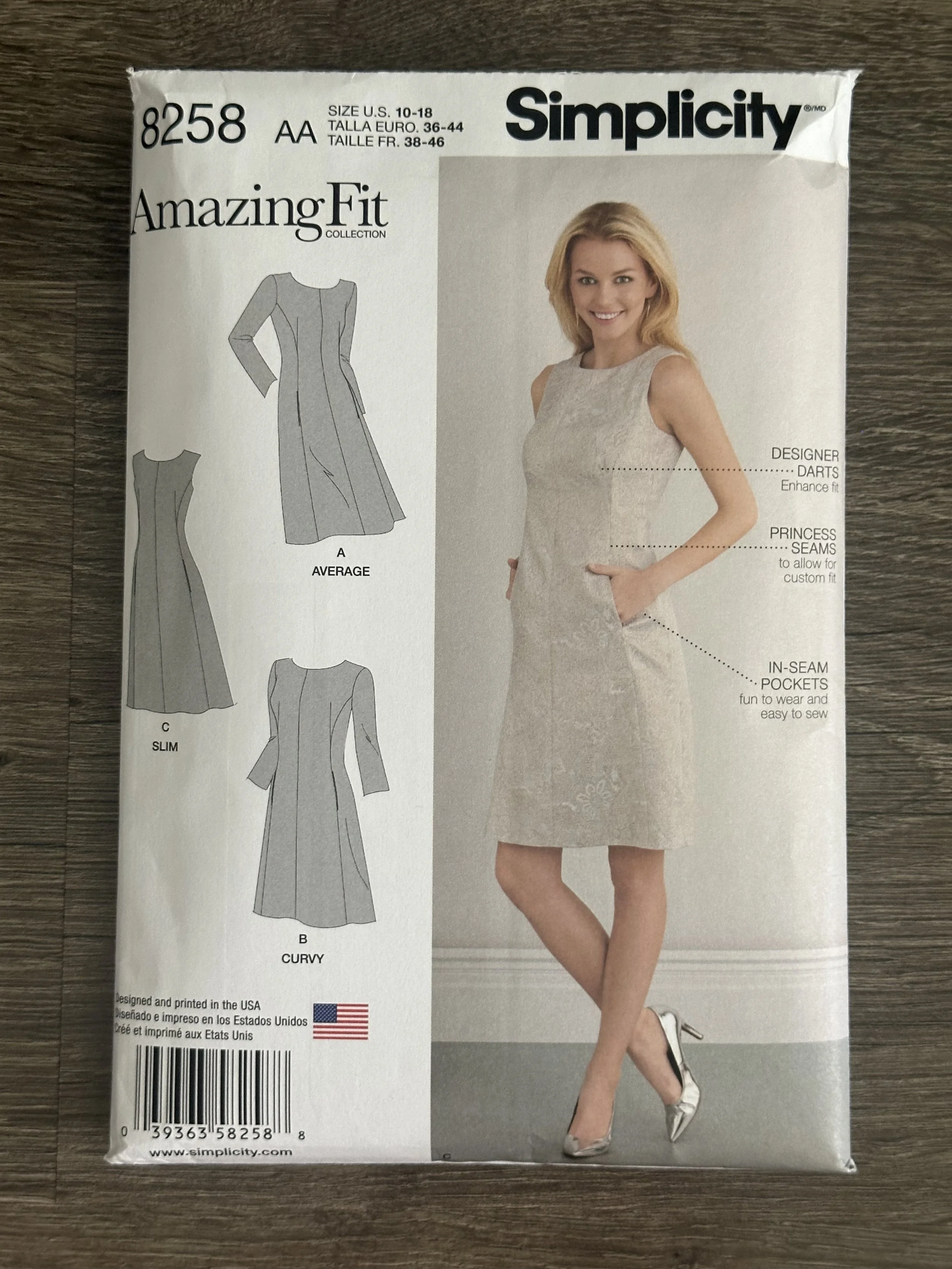 Simplicity 8258 Front.jpg