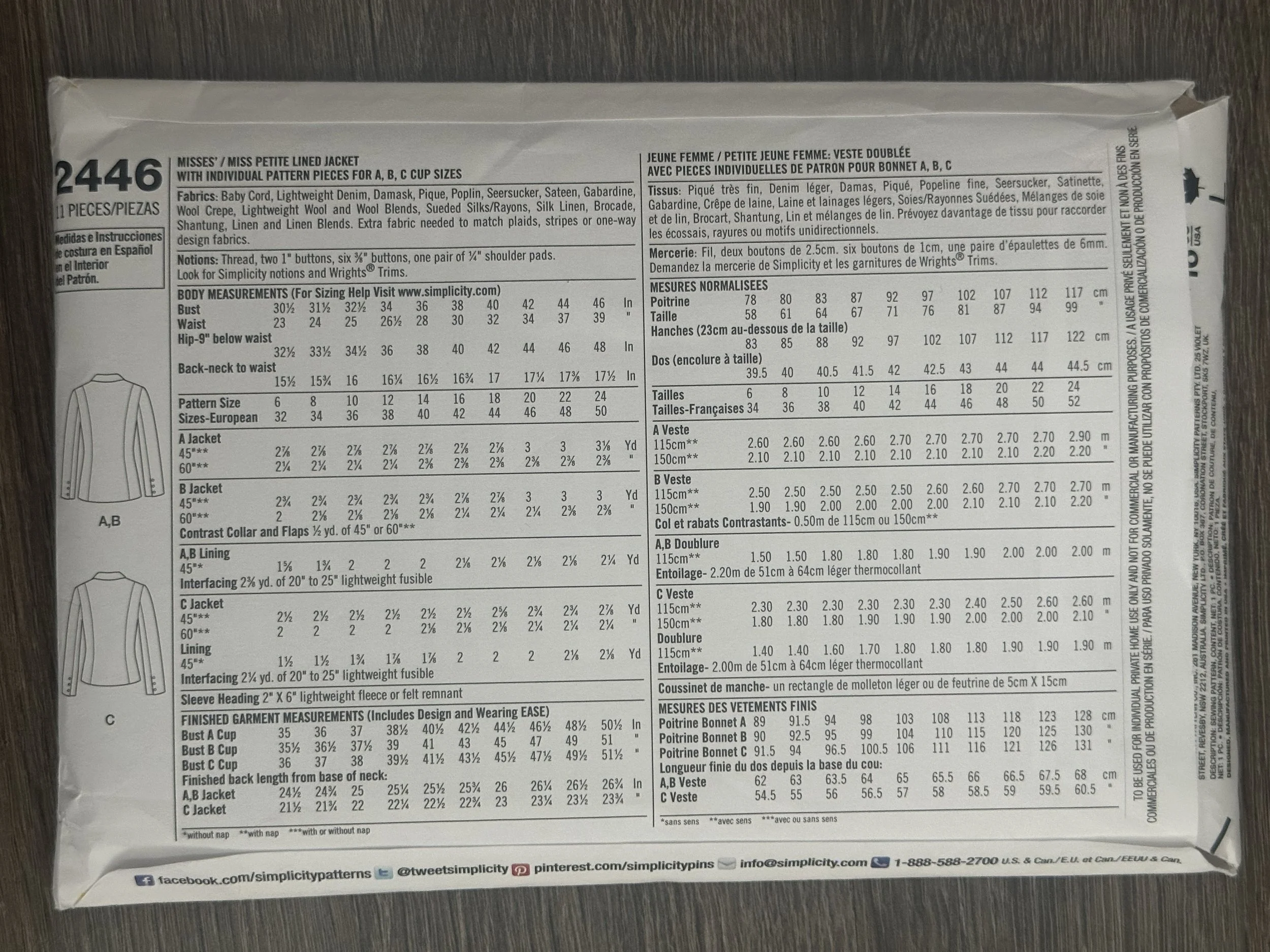 Simplicity 2446 back.jpg