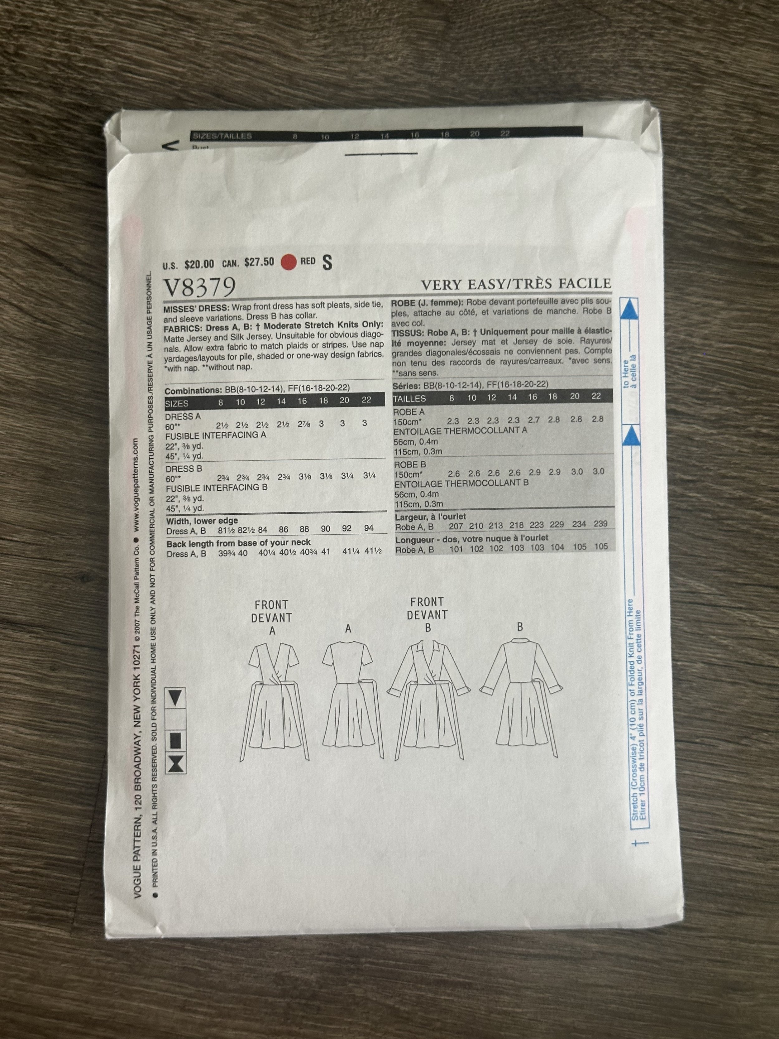 Vogue 8379 Front.jpg