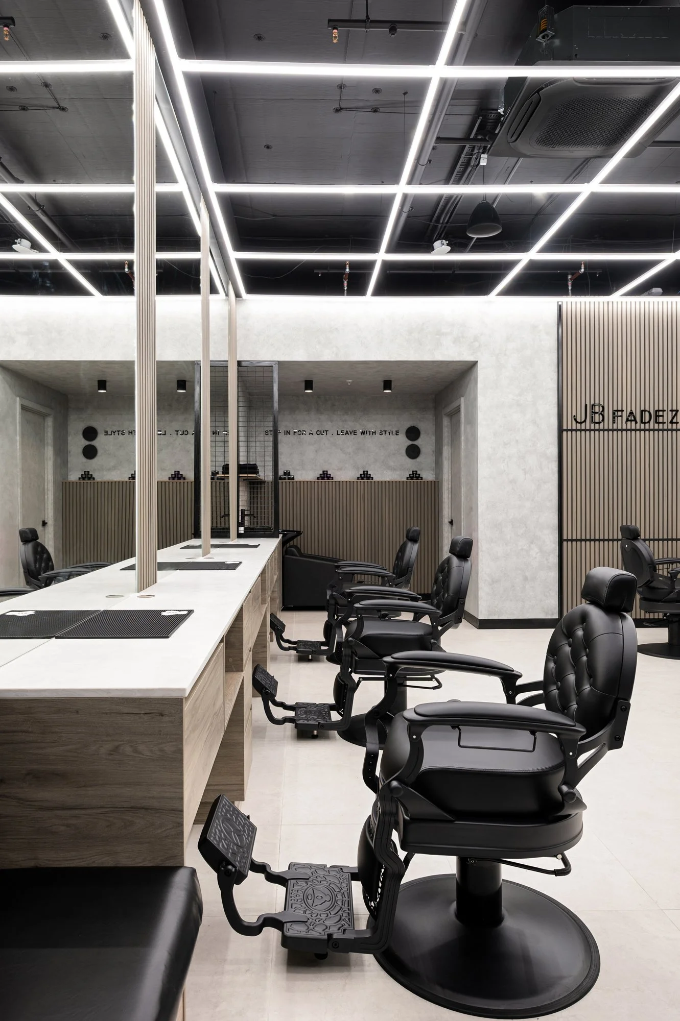 R1_08_JBBarbers(O).jpg