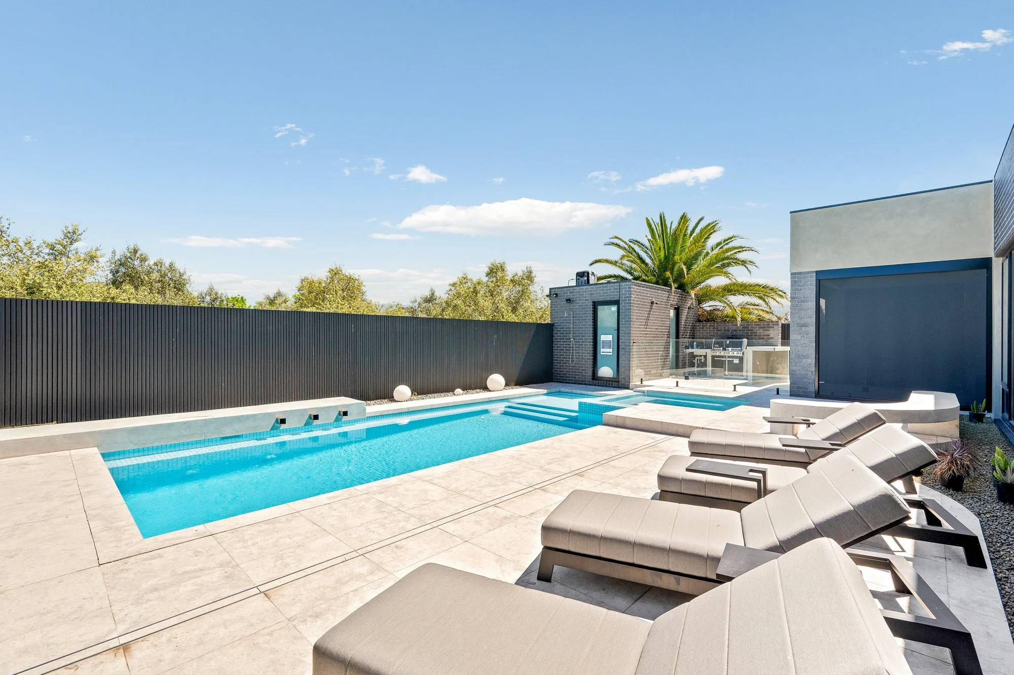 14_7 Wellman St (O).jpg