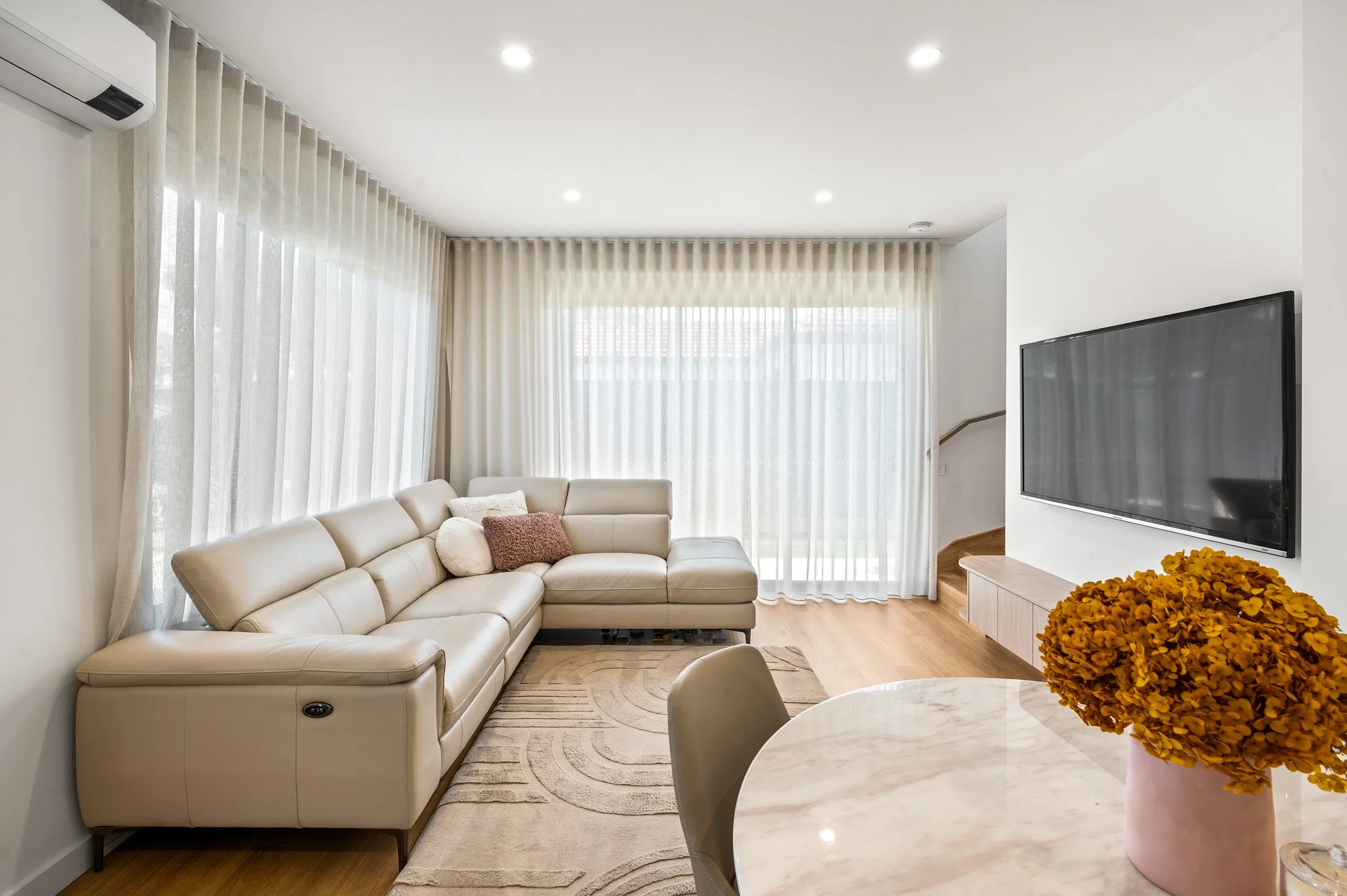 17_1.90 Beatty Ave (O).jpg