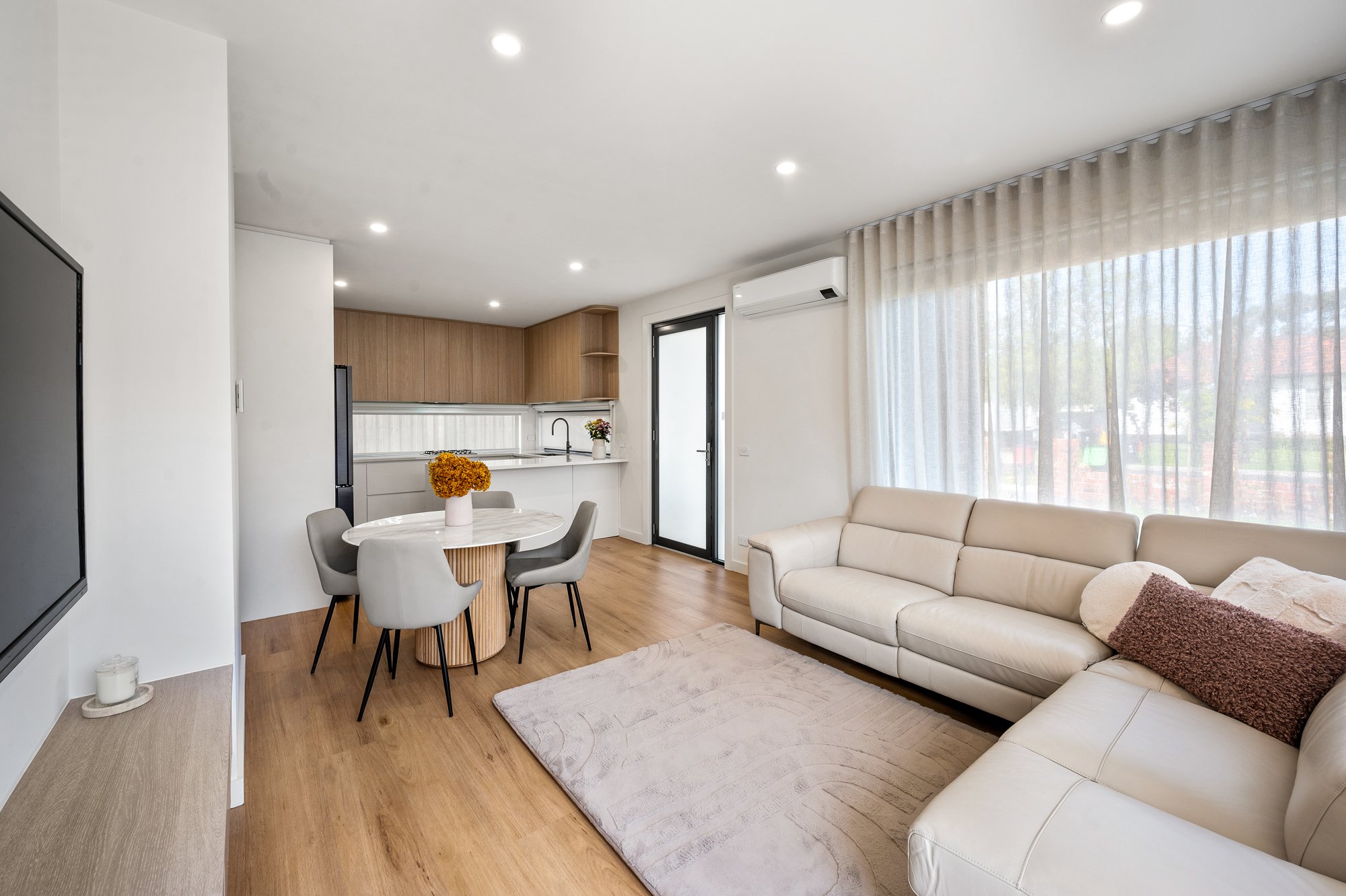 27_1.90 Beatty Ave (O).jpg