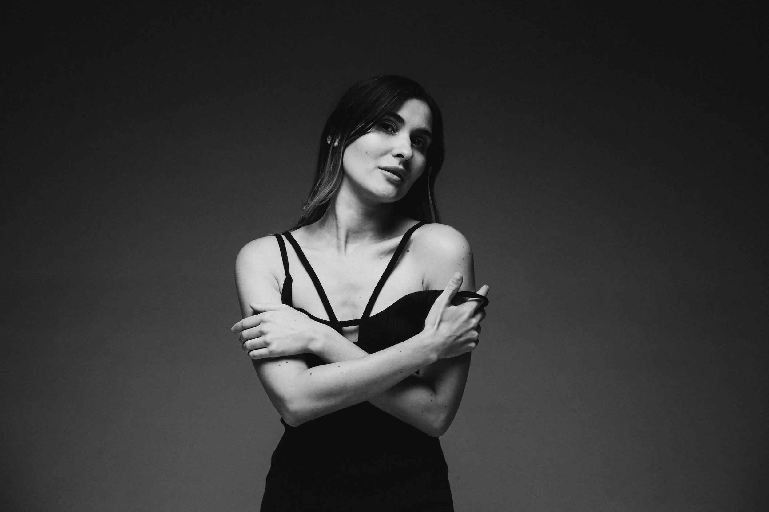valentina_bw-35.jpg