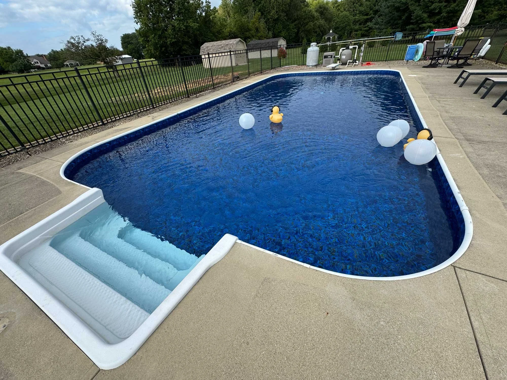 In ground pool remodeling service