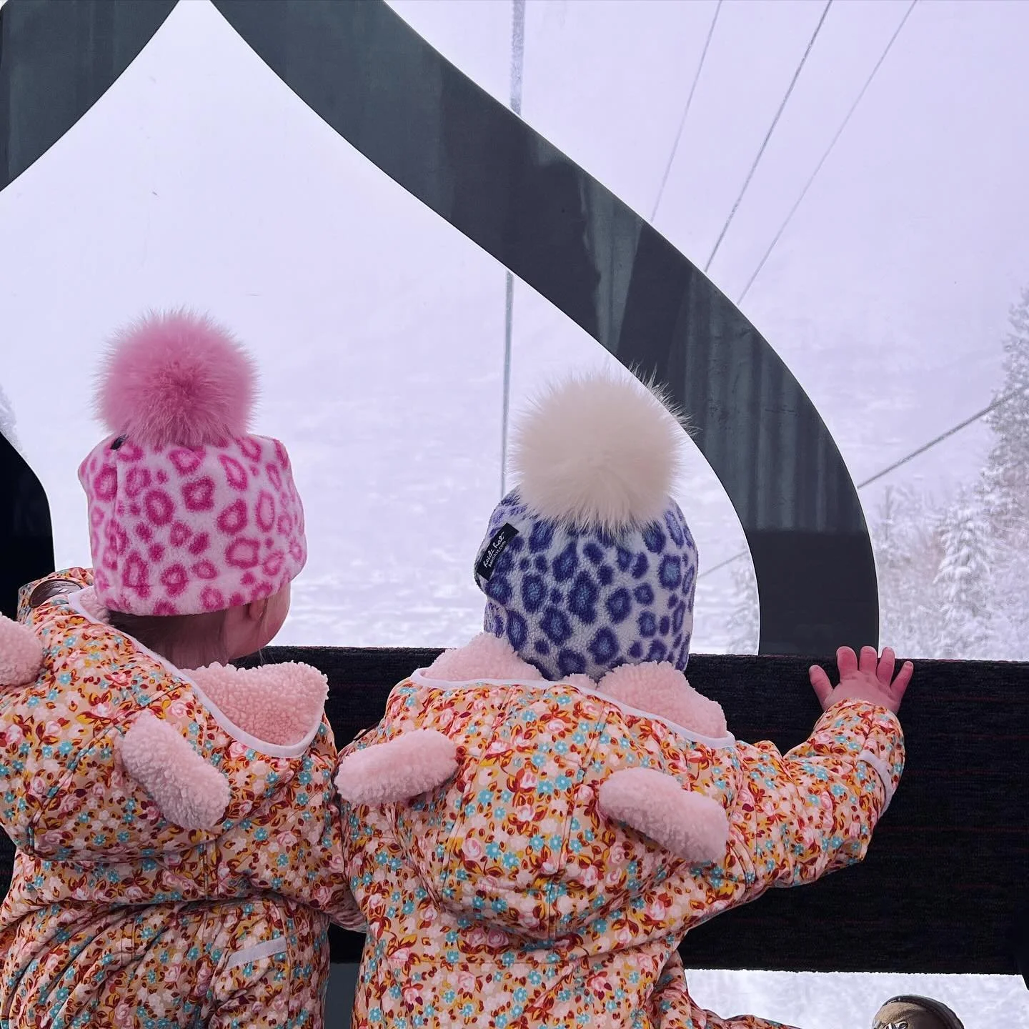 🐻&zwj;❄️🐻&zwj;❄️🫶🏻🫶🏻 #heidihat @aspenco @aspensnowmass