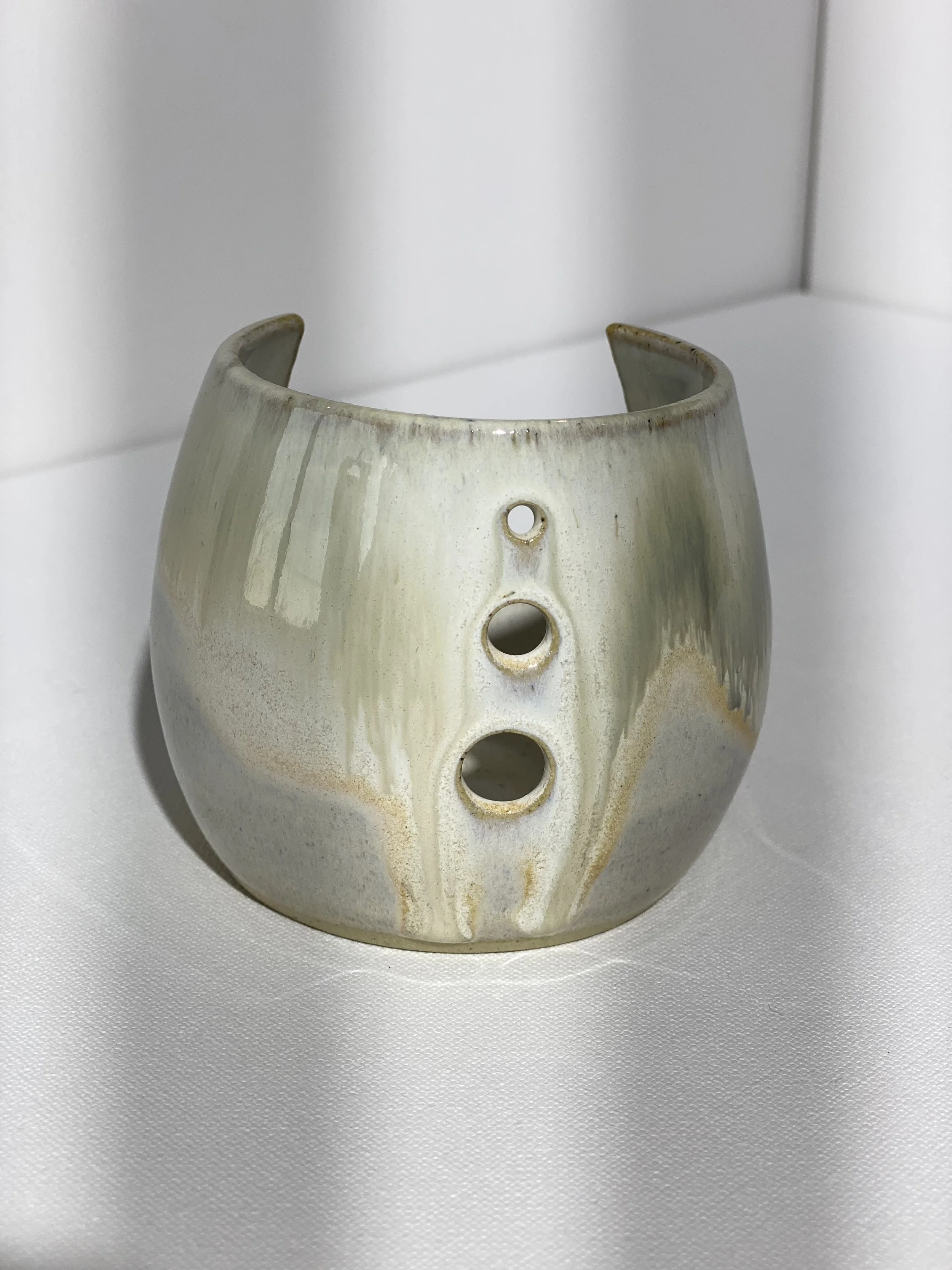 Iron and White Herb Puller