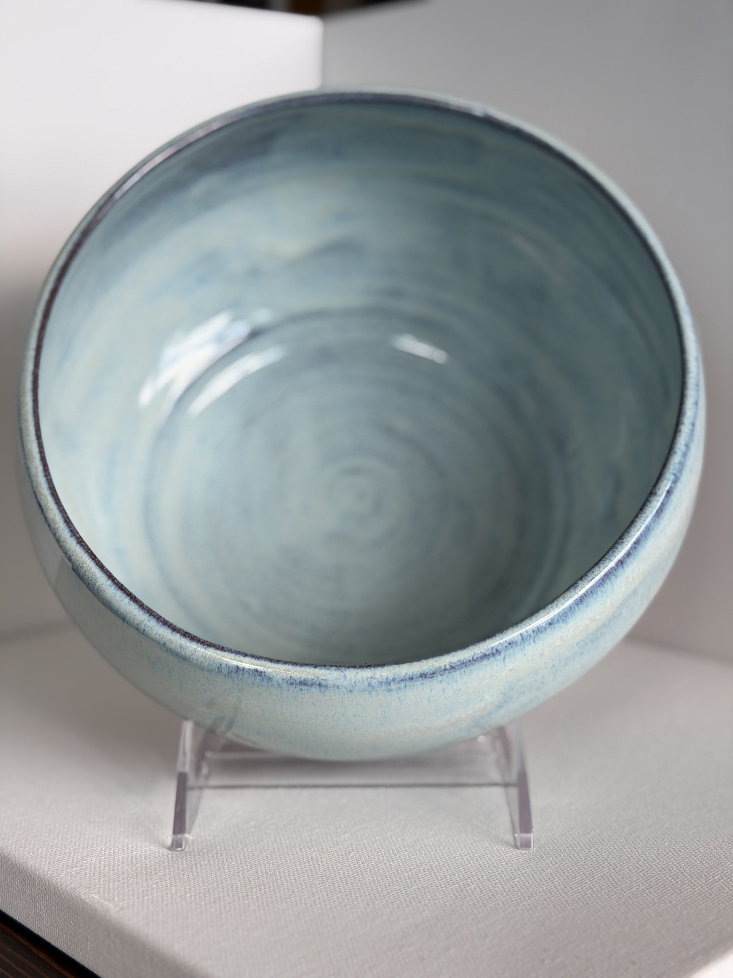 Exquisite Ocean-Blue Serving Bowl