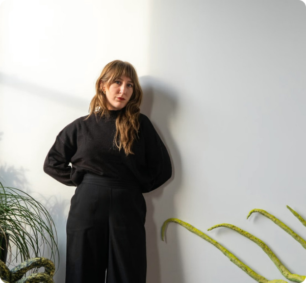 001 - In Conversation with carrie R