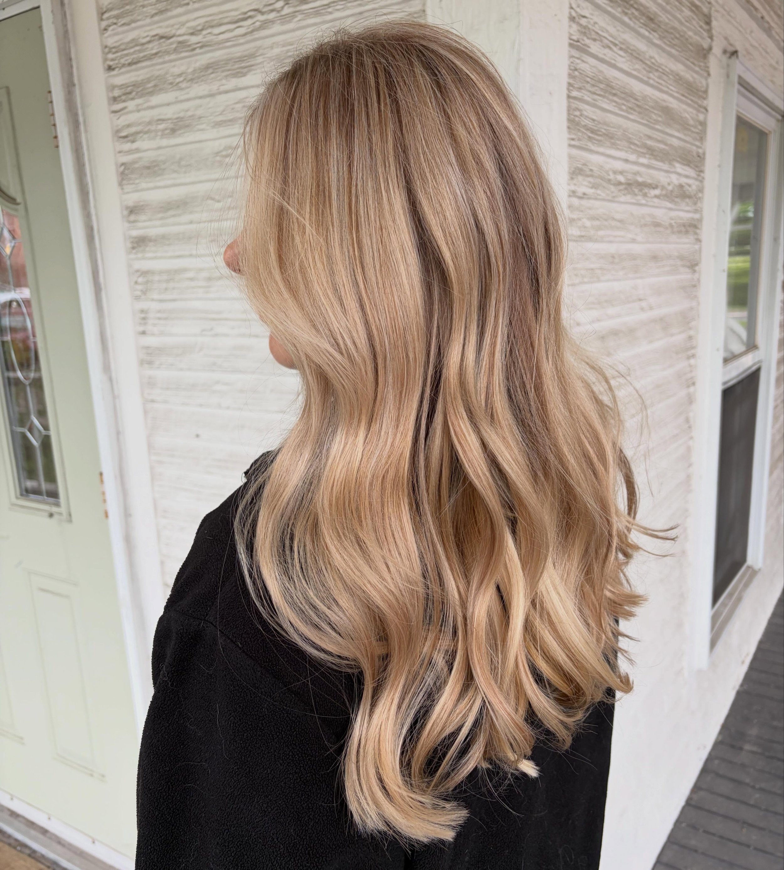 Babylights &amp; balayage pour Marianne 💖 par Carolane

☀️ Petit rappel &agrave; ma client&egrave;le ☀️

Il me reste quelques disponibilit&eacute;s cet &eacute;t&eacute;. Si vous souhaitez un rendez-vous, pensez &agrave; r&eacute;server d&egrave;s m