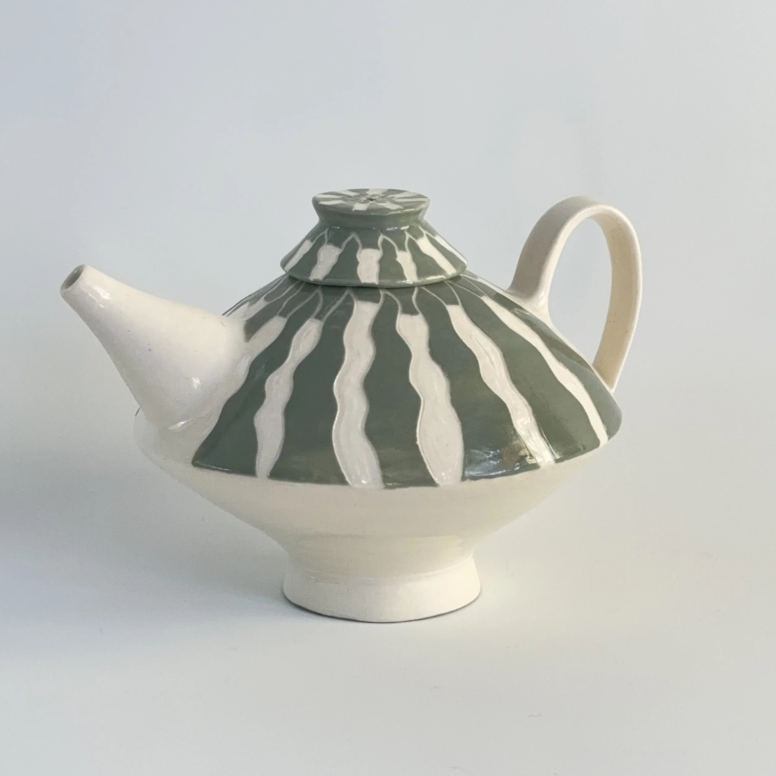 Ripple Teapot, Stoneware clay and coloured slip, 20 x23 cm