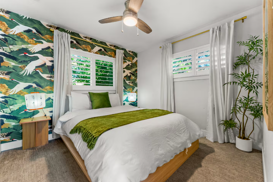 Airbnb room 1.png