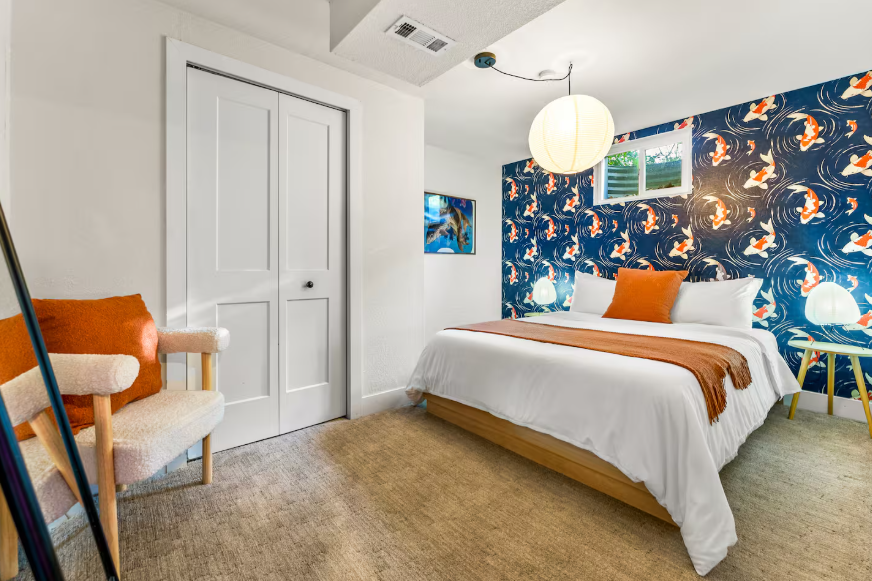 airbnb room 4.png