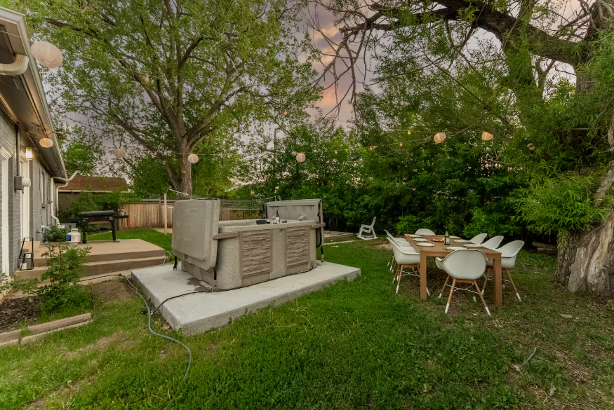 airbnb backyard.png
