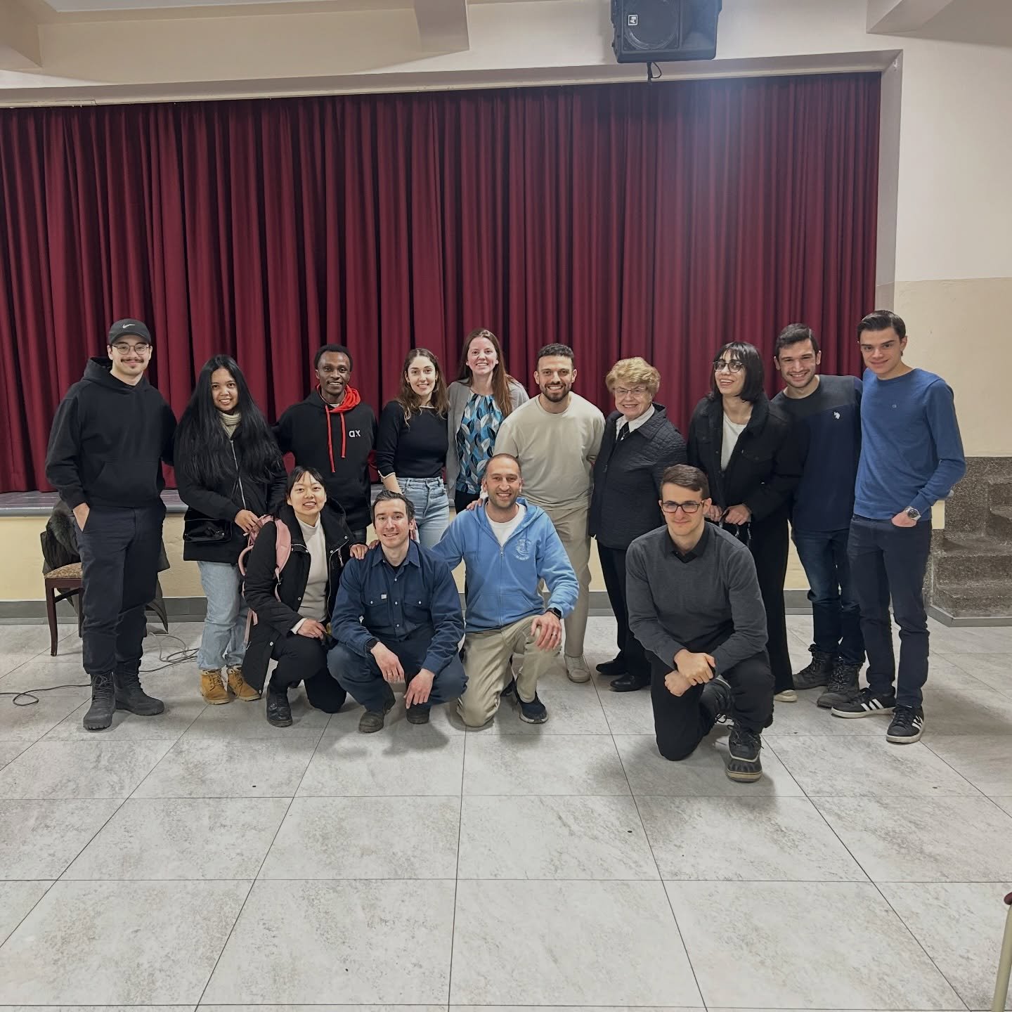 &ldquo;Ce n&rsquo;est pas le travail qui tue. C&rsquo;est pourquoi tu le fais.&rdquo; - Soeur Ang&egrave;le. Soeur Ang&egrave;le visited us yesterday. At 88 years old, she showed us that she still had more energy than most 20 year olds. What an impre