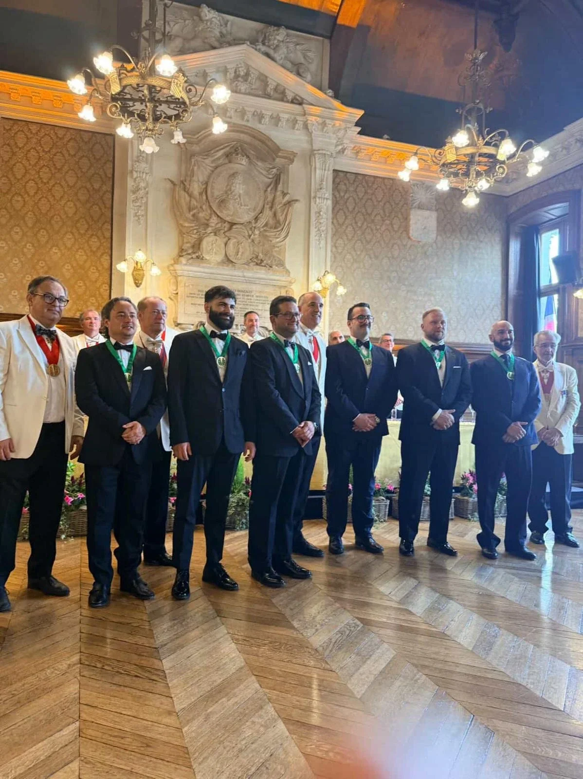 Investitura Cavaliere dello Champagne a Troyes - Gli Italiani da sinistra a destra   Luca Arditi, Benito Colonna, Andrea Menichetti, Pascal Tinari, Massimo Raugi