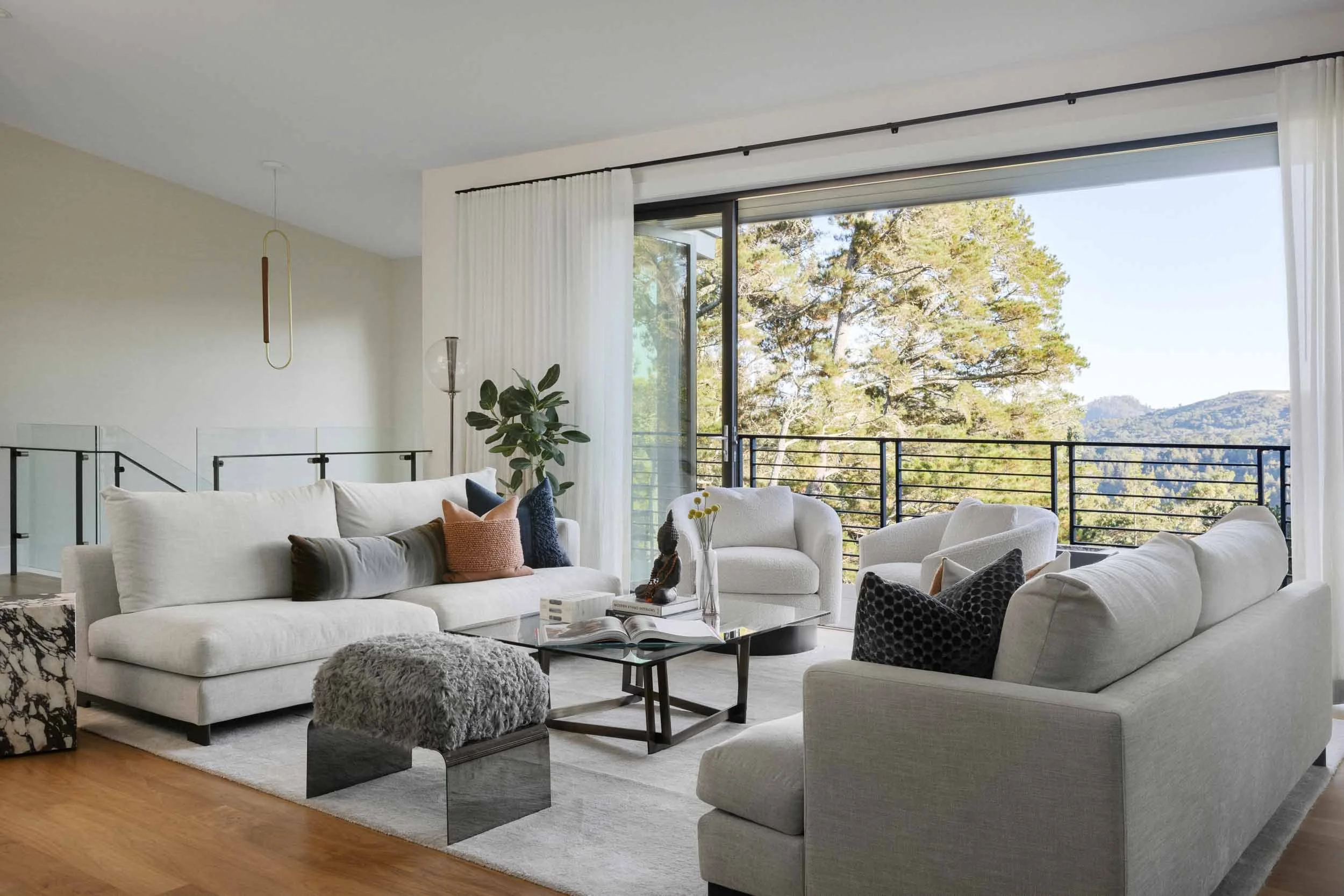 Elena Calabrese_Summit13793A-Edit copy.jpg