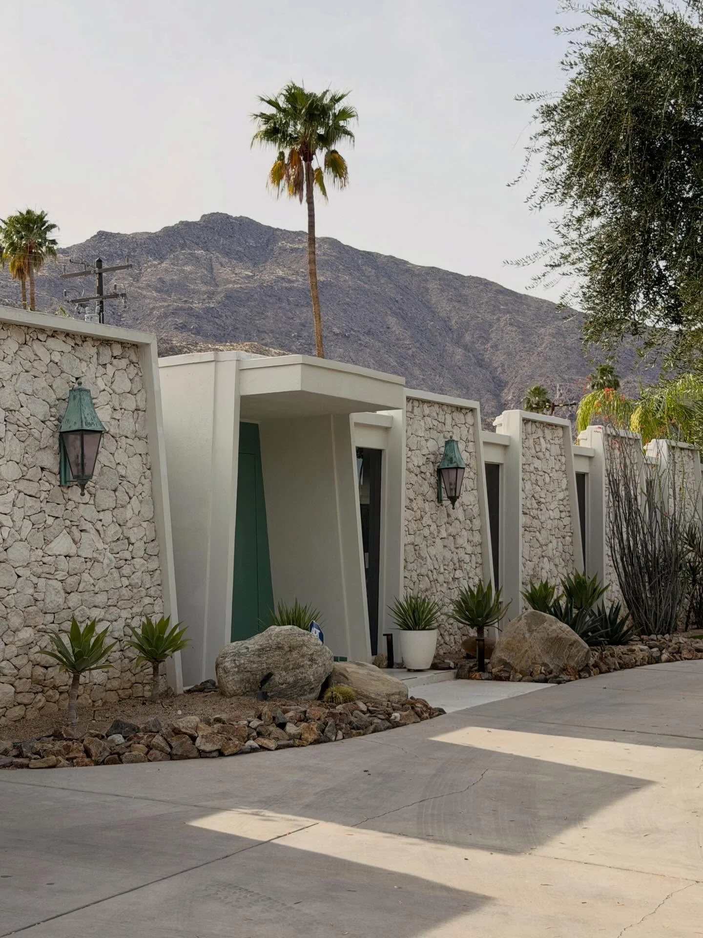 P.S. I ❤️ You.  Some historical gems in the Twin Palms neighborhood of Palm Springs.  Happy place for me, something about the nature and the architecture, serious eye candy all around ! #inspiration #midcentury @interiorstylemarisa