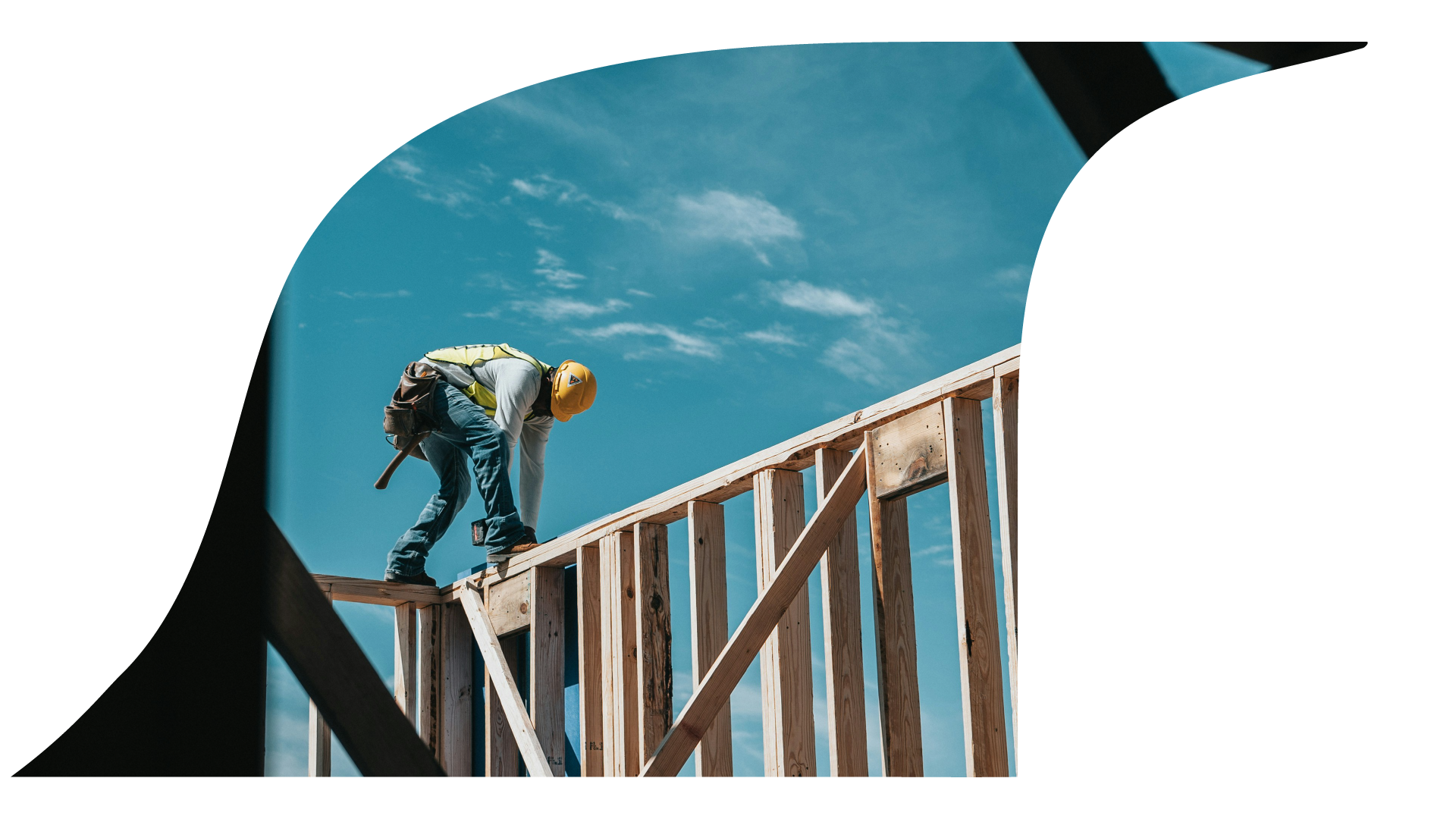 New-House-Build-Carpenter-Framing-