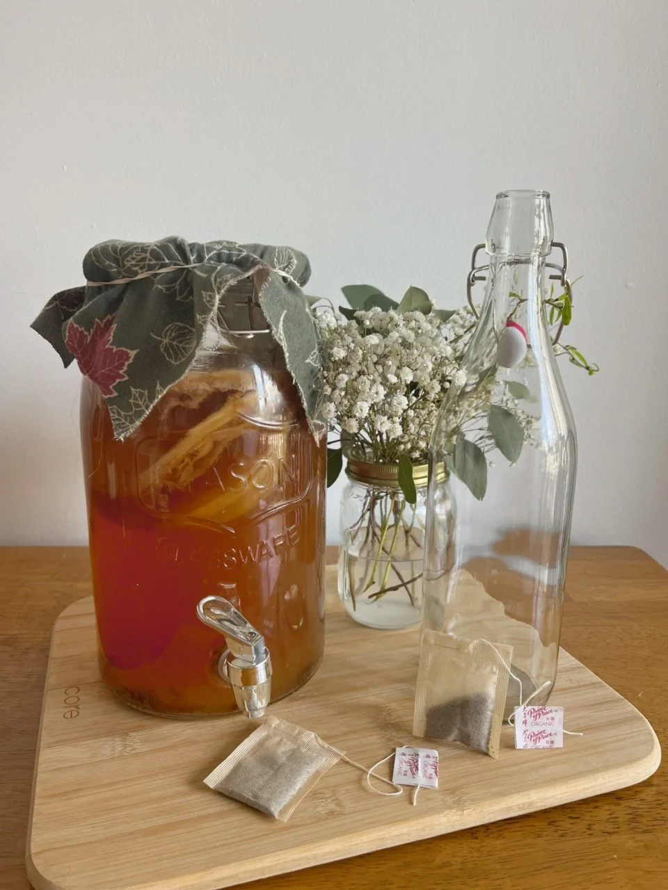 Easy Homemade Kombucha for Beginners (From Scratch Guide) &nbsp;