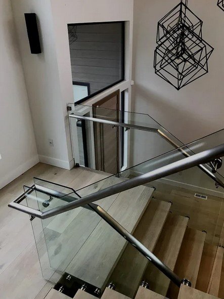 KBERG_STAIRCASE.jpg
