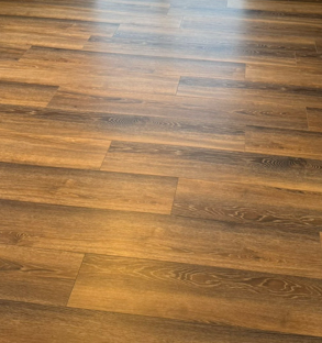 Luxury Vinyl Plank/Laminate plank