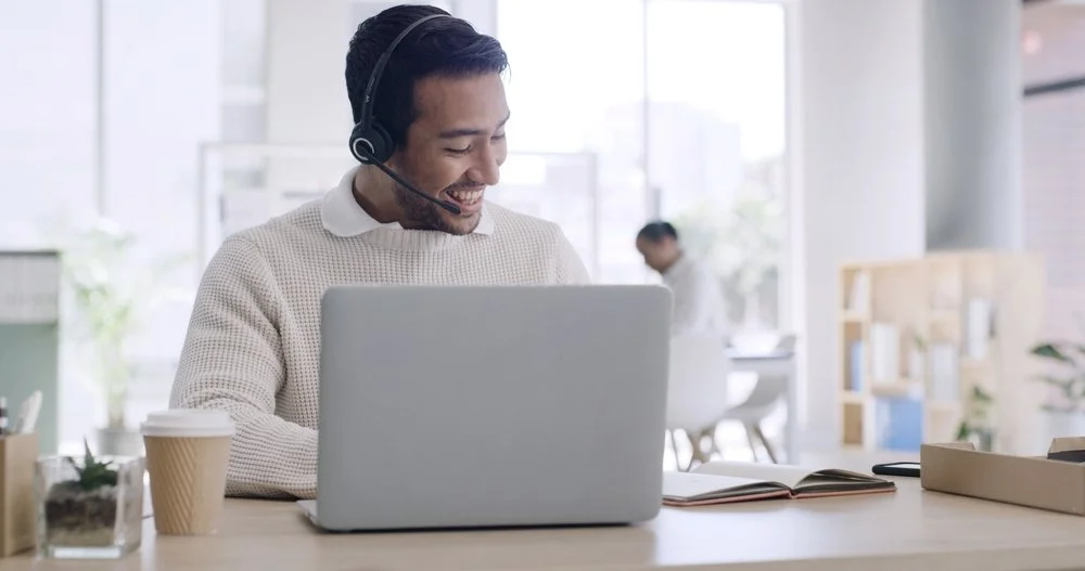 Gennix IT specialist configuring VoIP for business Canada Microsoft Teams Phone system including number porting and call routing for a Vancouver client