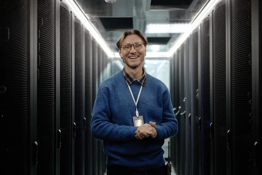 Diagram comparing on-premise server versus cloud storage options for do i need a server for my business decision in a Canadian small business