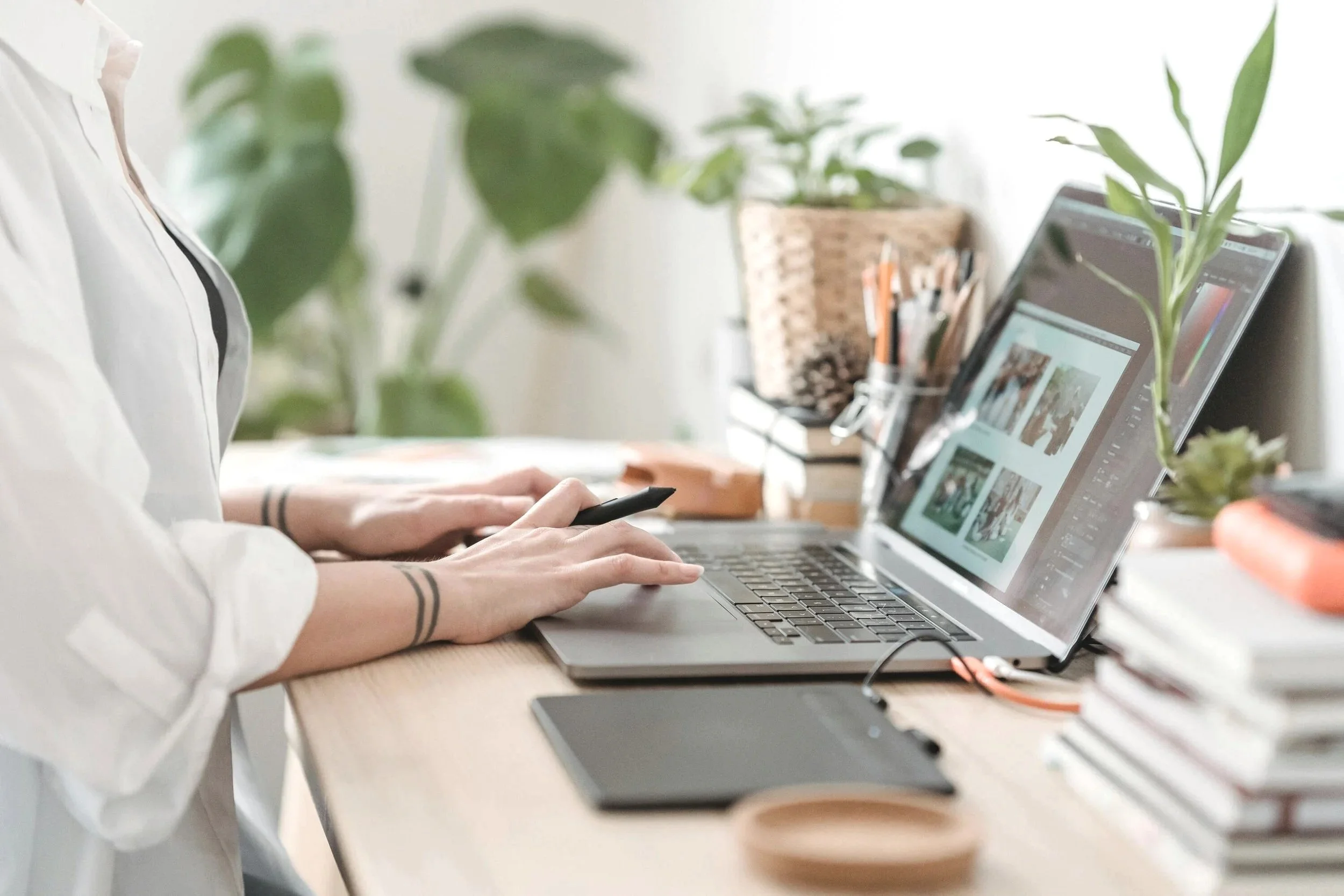 Workspace used by a Gennix team member while providing managed IT services in Burnaby for local business clients
