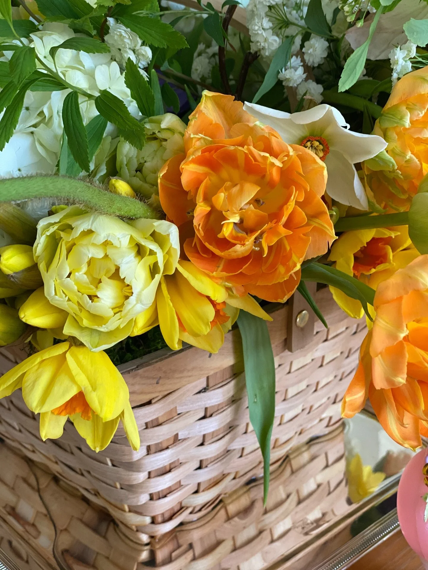 -Basket of Fleurs by @hensleejimmie that @whitmancaroline sent to me

-Wire basket filled with green and white blooms for my sister&rsquo;s birthday luncheon @jojomommydallas @krystalschlegel 

-Crudite basket in St. Barths

-baskets of hydrangeas fr
