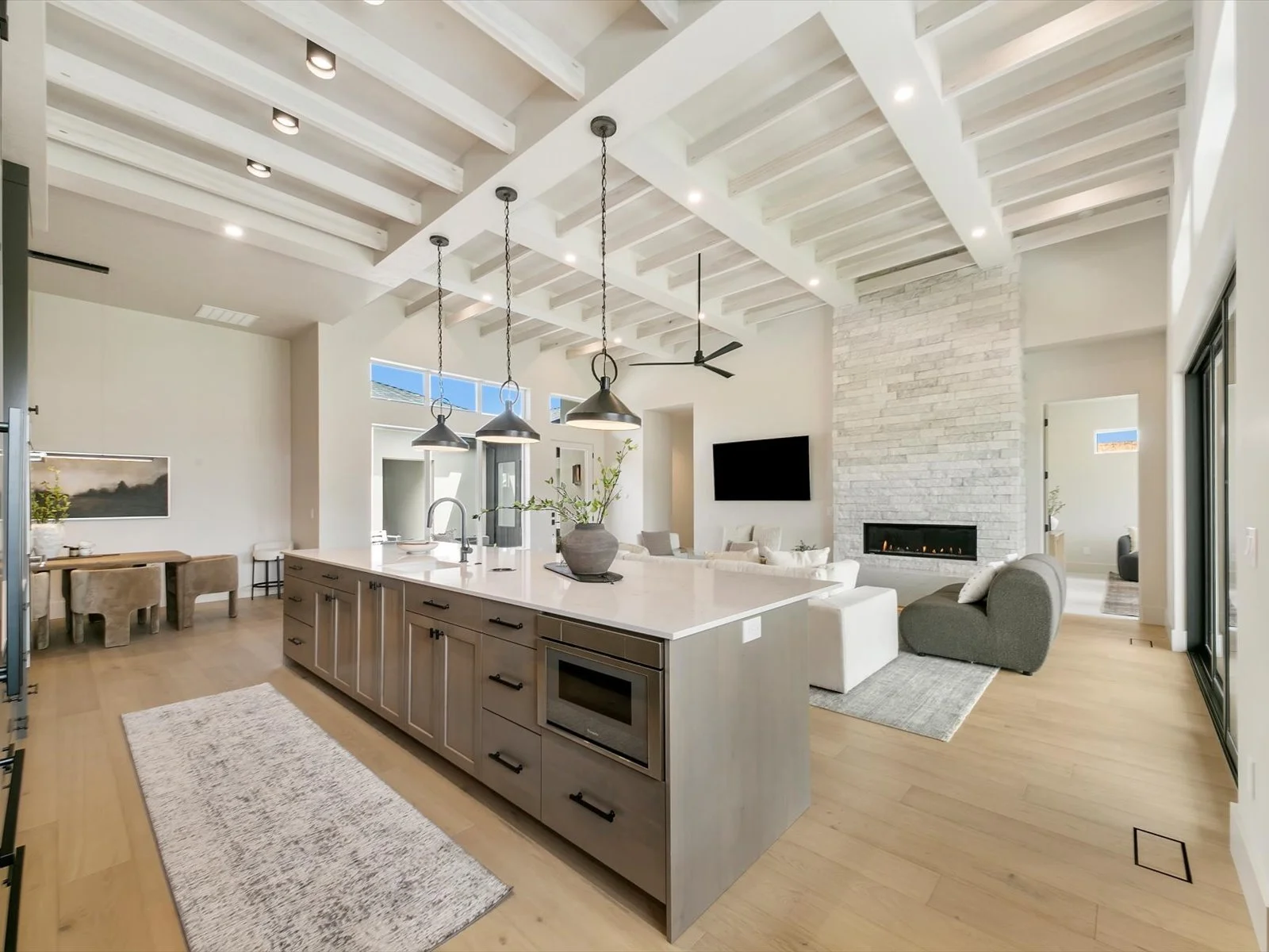 18-6241 Strant016.jpg