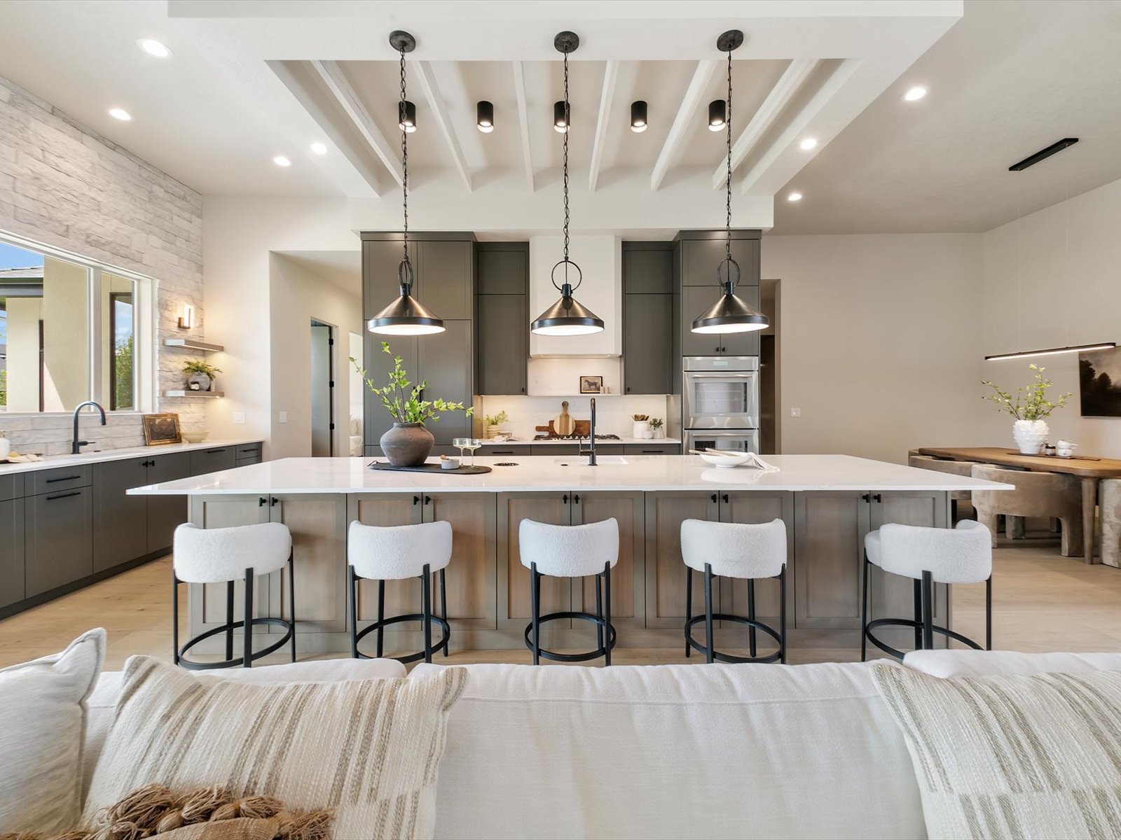 11-6241 Strant009.jpg