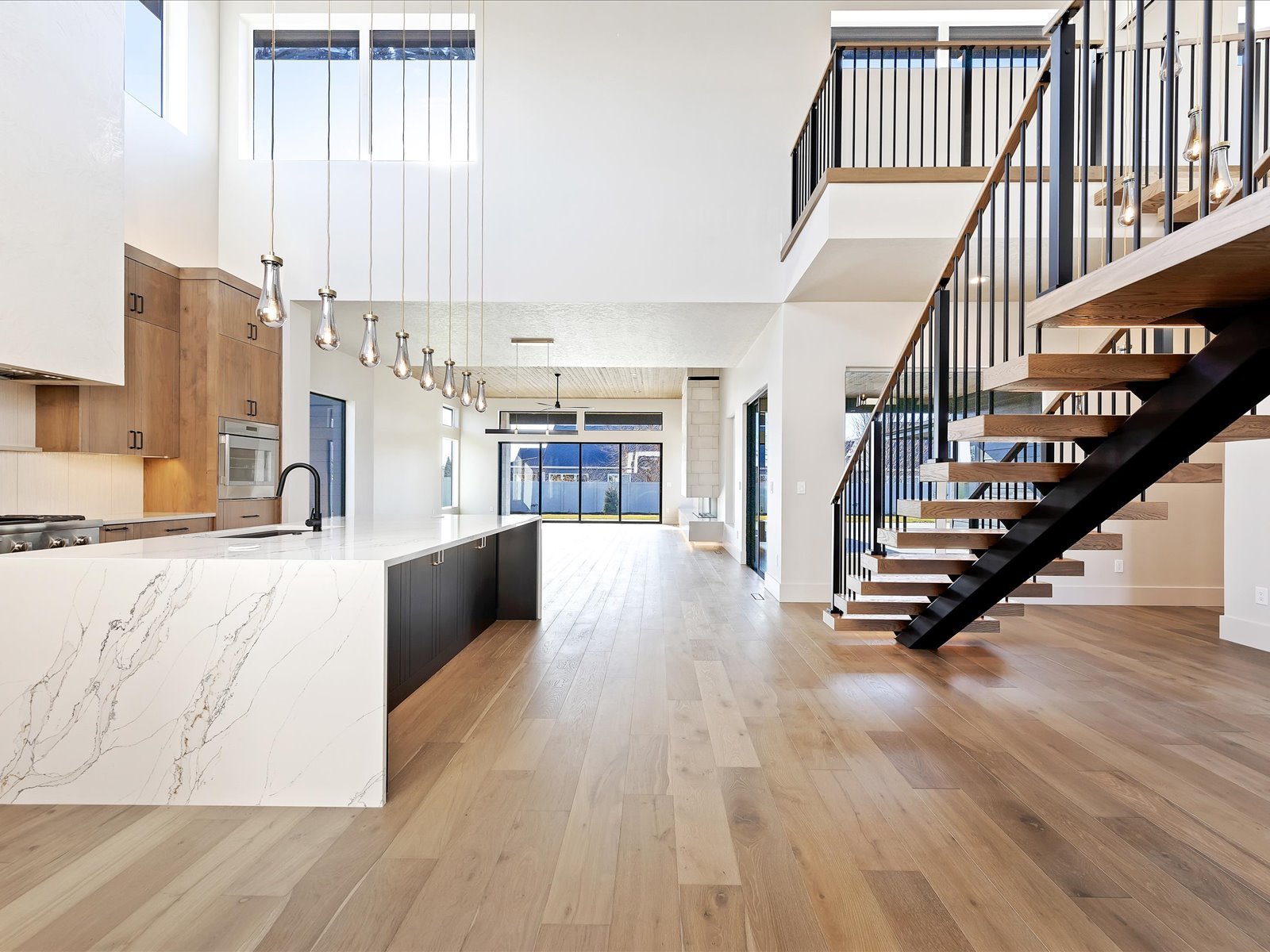 006-6225 Strant006.jpg