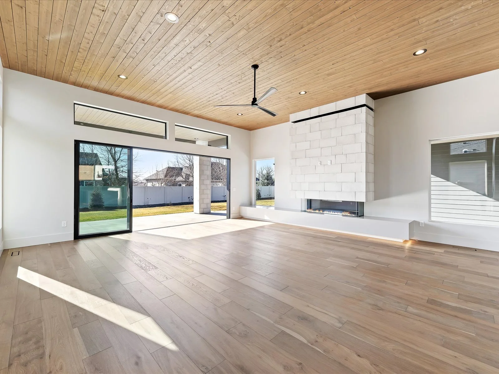 021-6225 Strant021.jpg