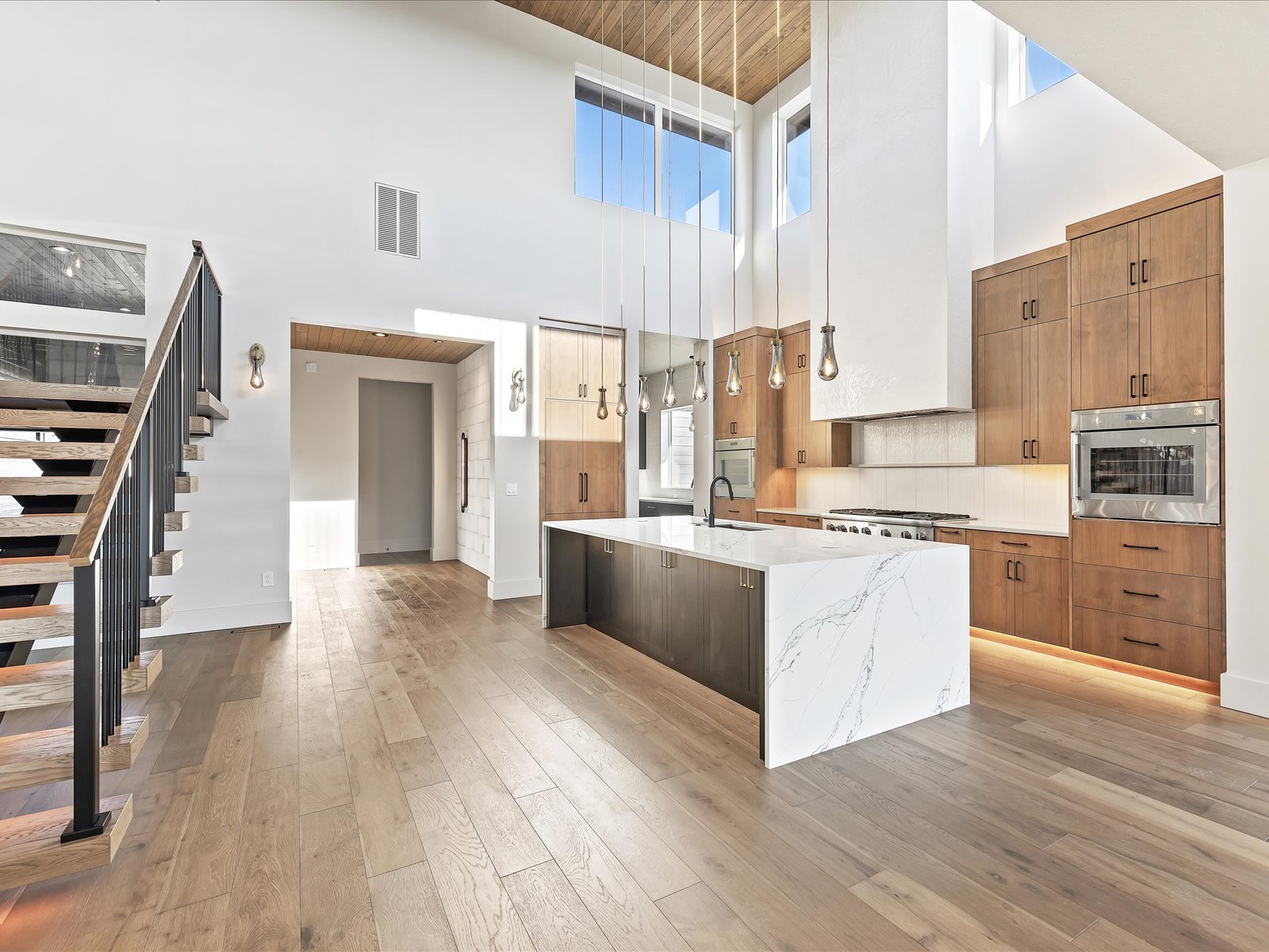 017-6225 Strant017.jpg