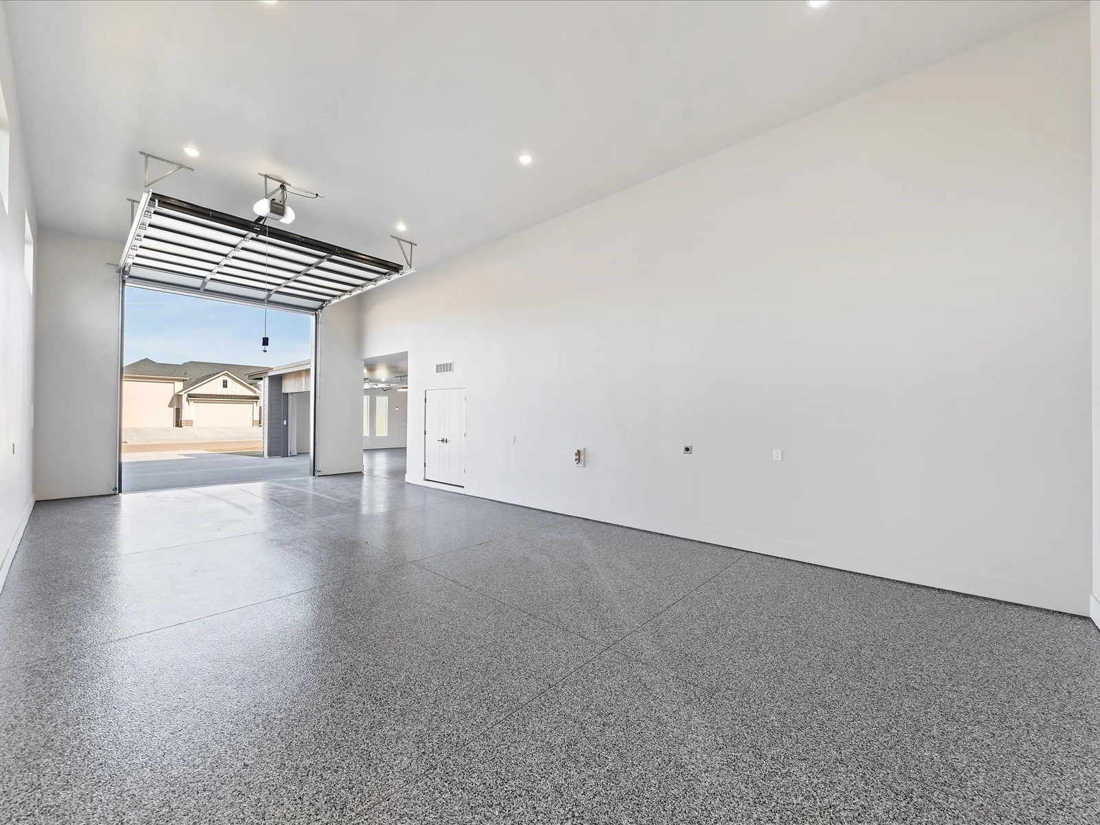 070-6225 Strant070.jpg