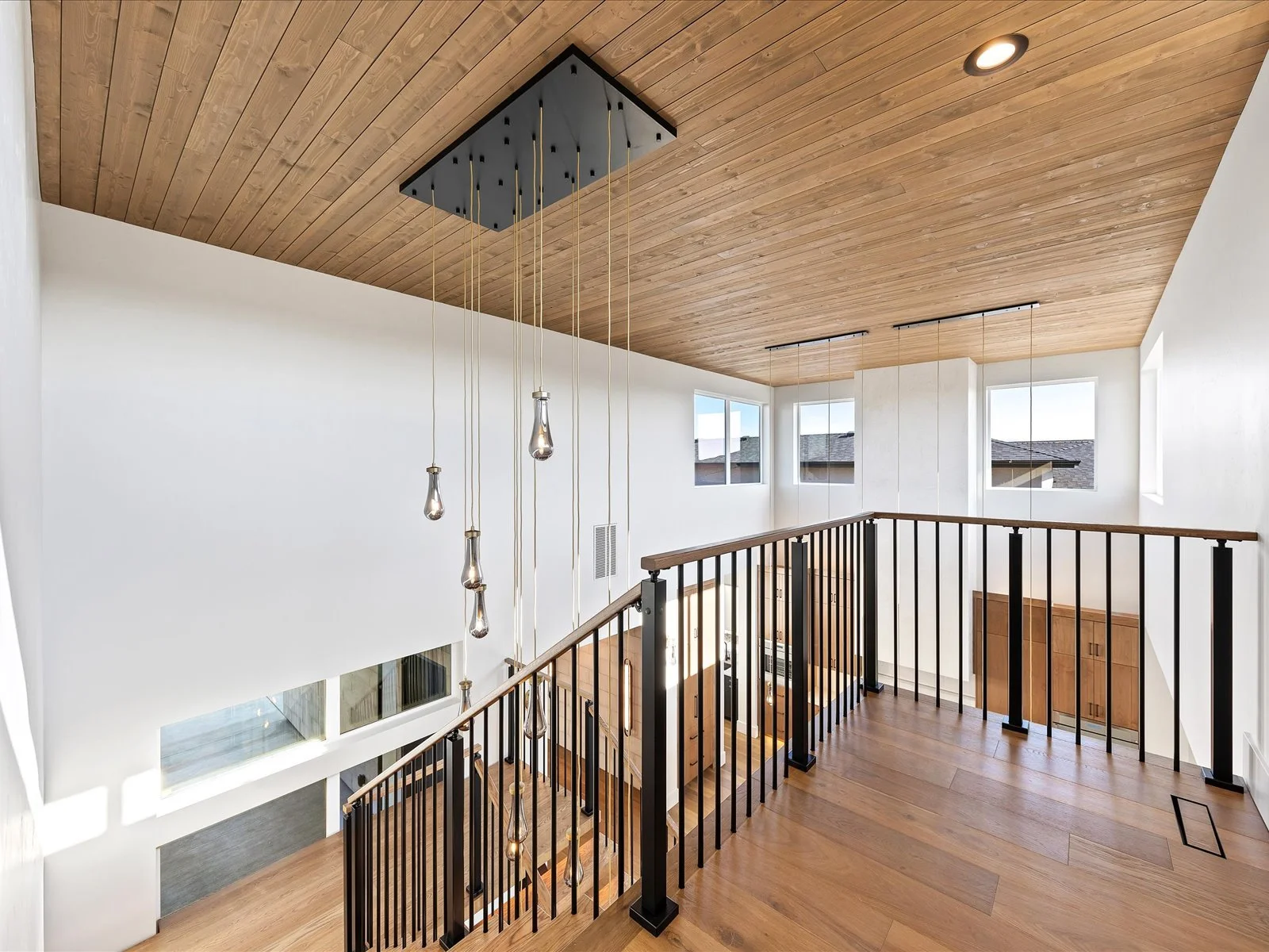 054-6225 Strant054.jpg