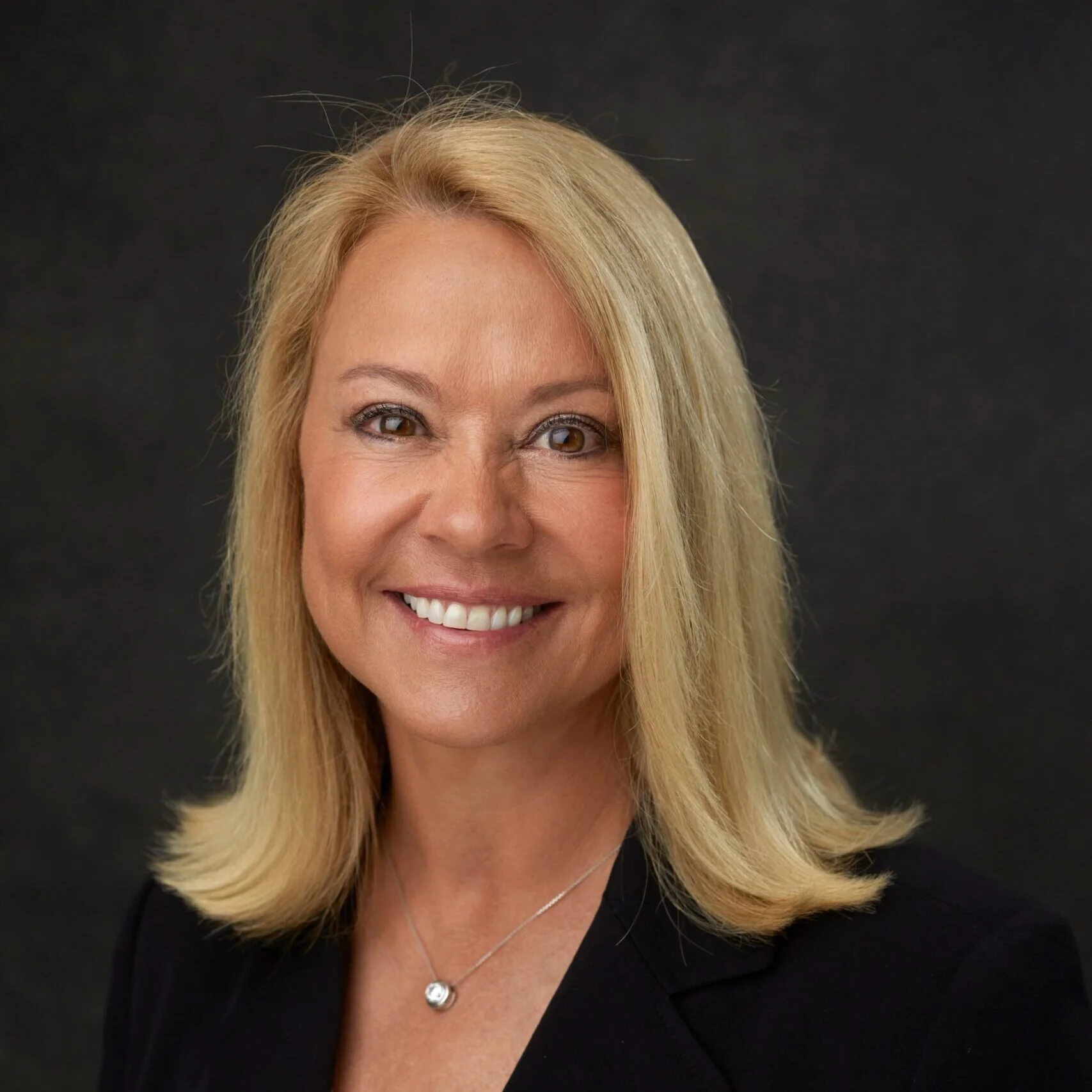 From Bagger to Boardroom: How Larree Renda Built a 40-Year Career at Safeway and a Legacy That Changed Retail