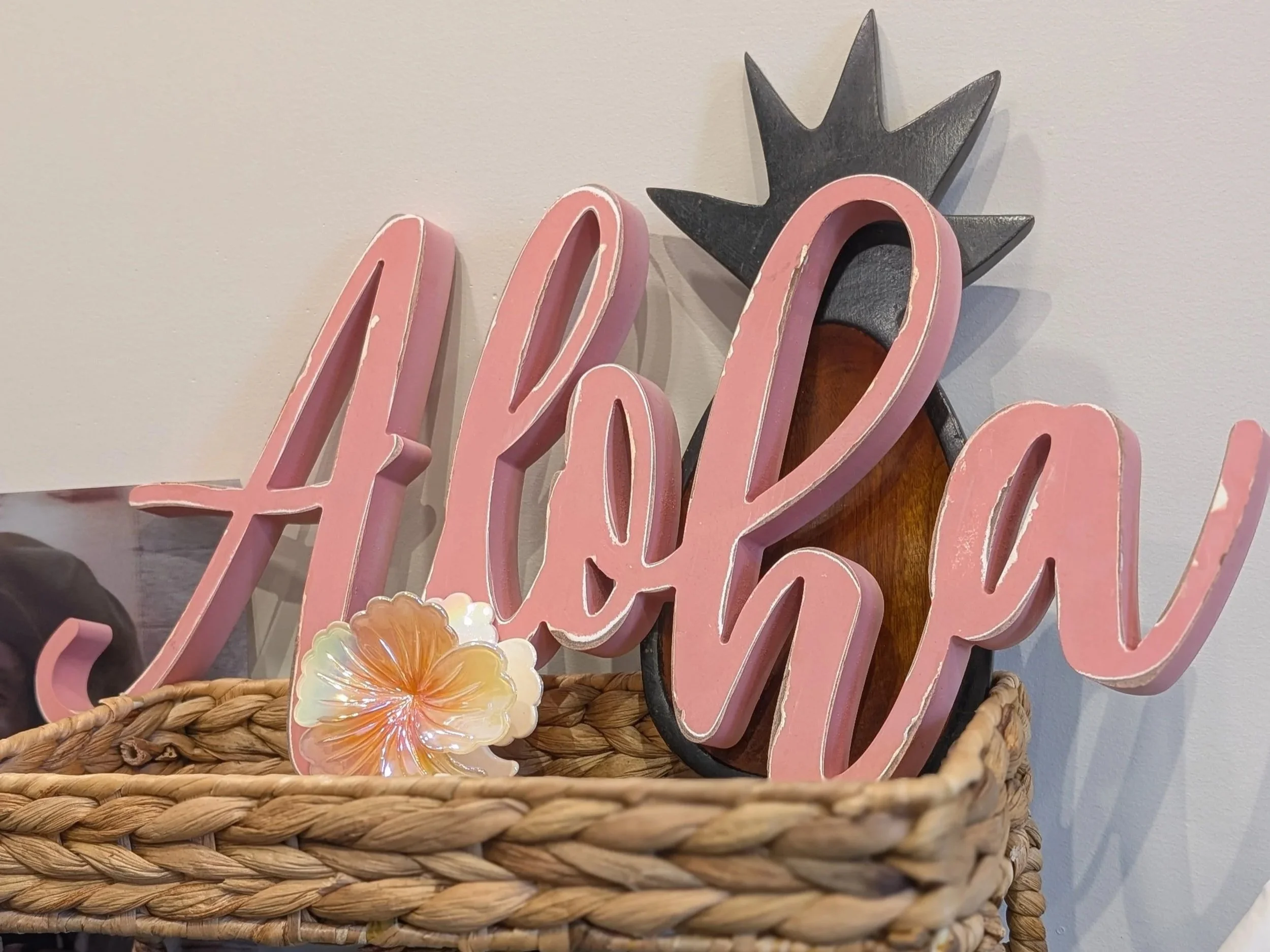 Aloha sign in Mana Style Co. Suite