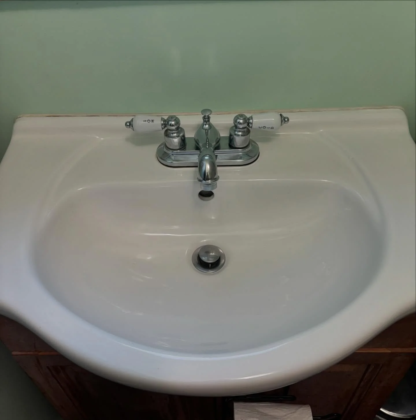 After ➡️ before of this bathroom sink✨🫧🧼