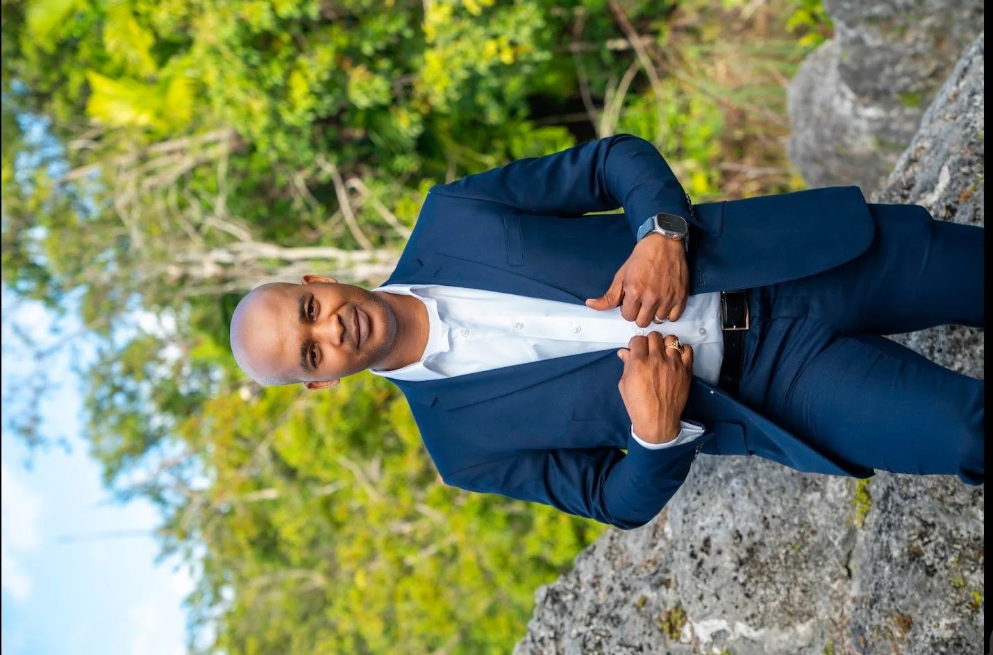 Men's Timeless Navy Suit