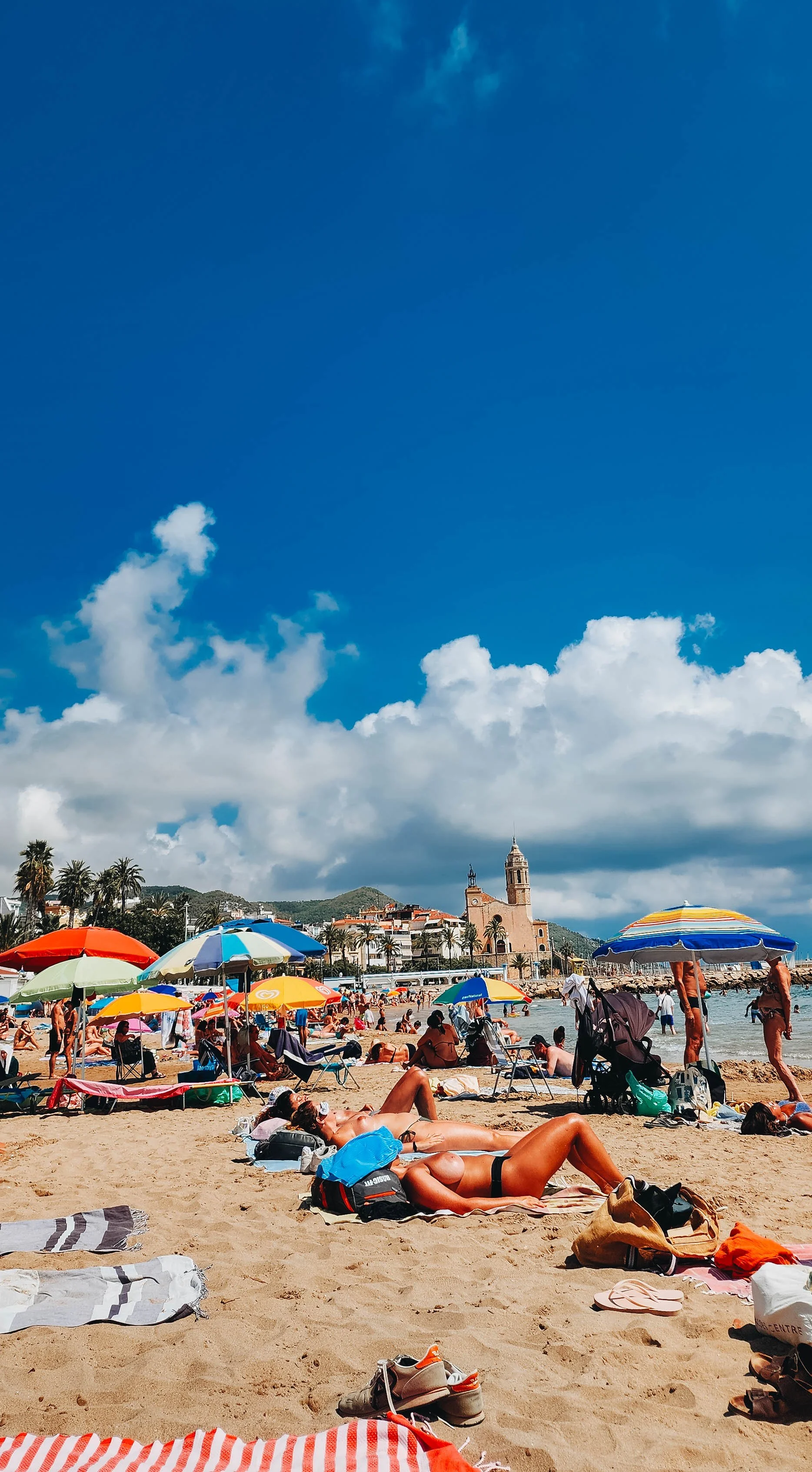 240826_Barcelona_tities on the beach.jpg