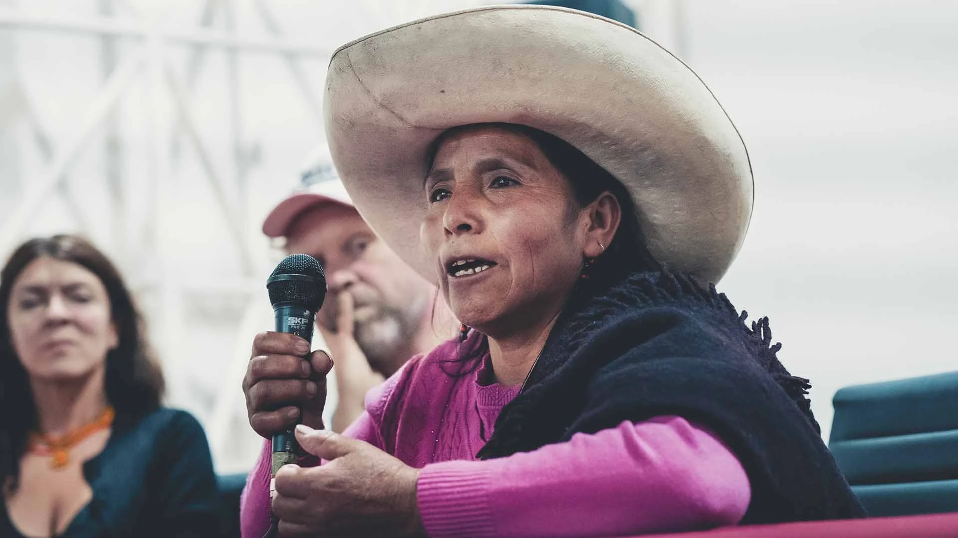 Máxima Acuña: Quedarse también puede ser una forma de avanzar