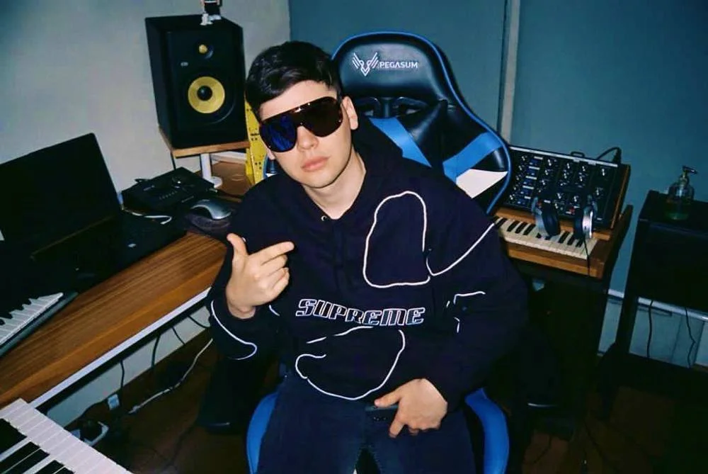 bizarrap_4926654a_230116160003_1000x669.jpg
