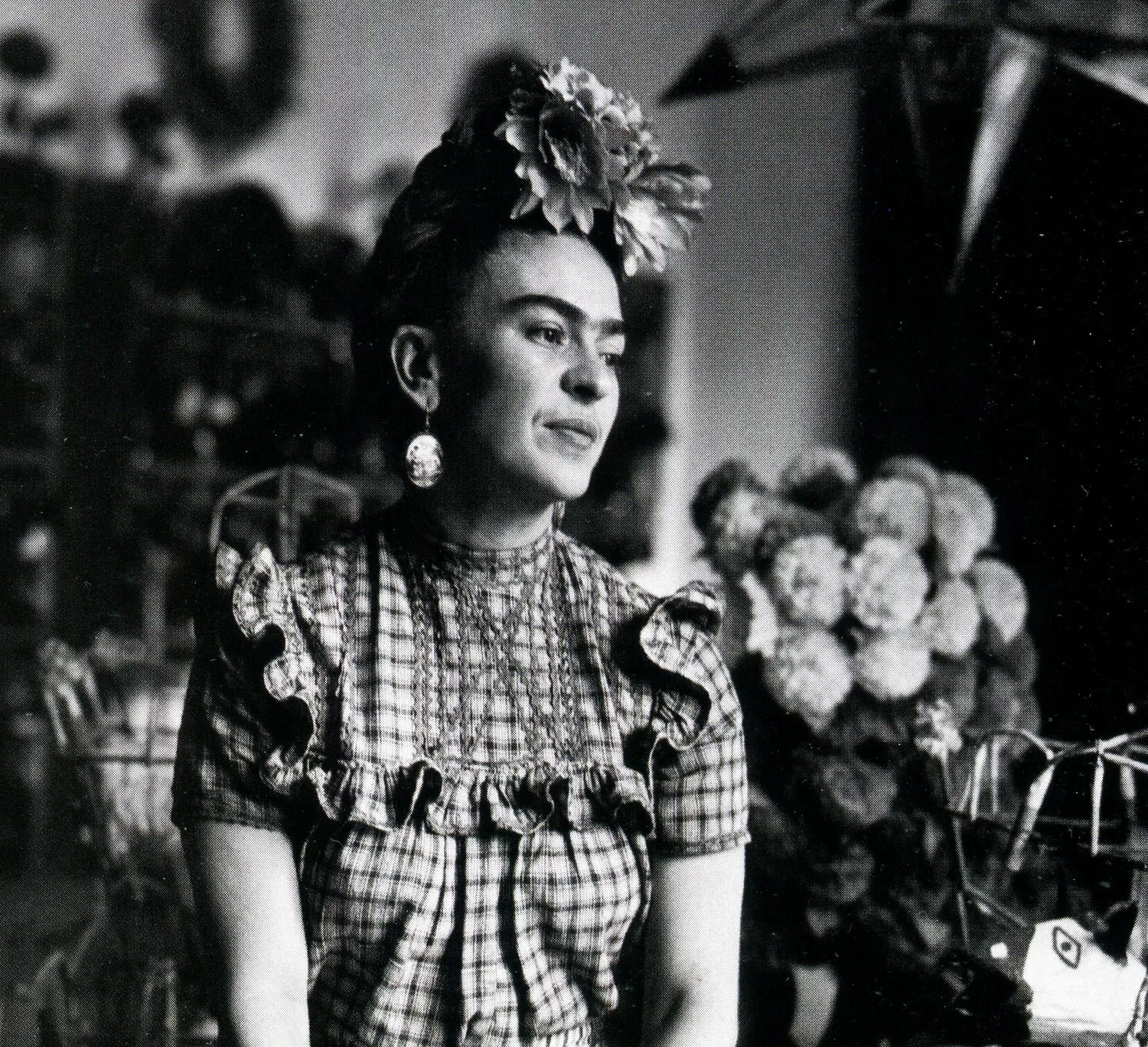 El reflejo de la resiliencia: Lo que el póster de Frida Kahlo no te cuenta