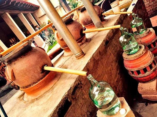 destilado-de-mezcal-en.jpg